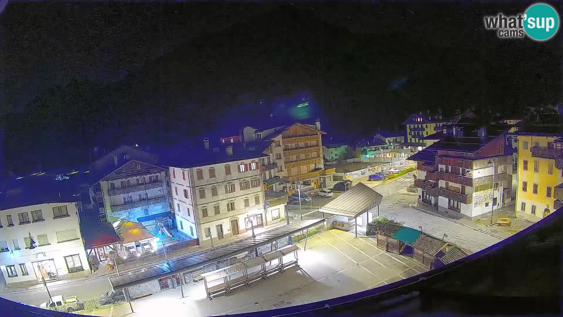 Plaza principal de Forni di Sopra