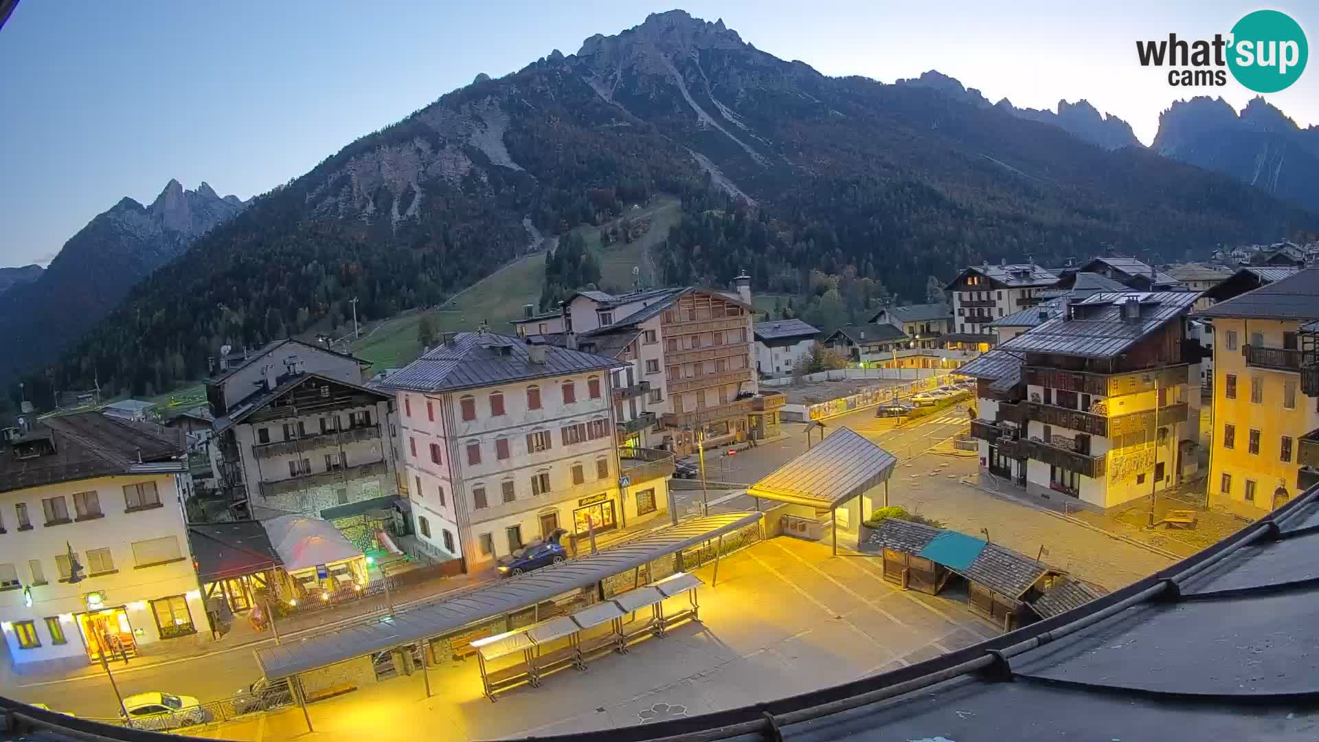 Hauptplatz von Forni di Sopra