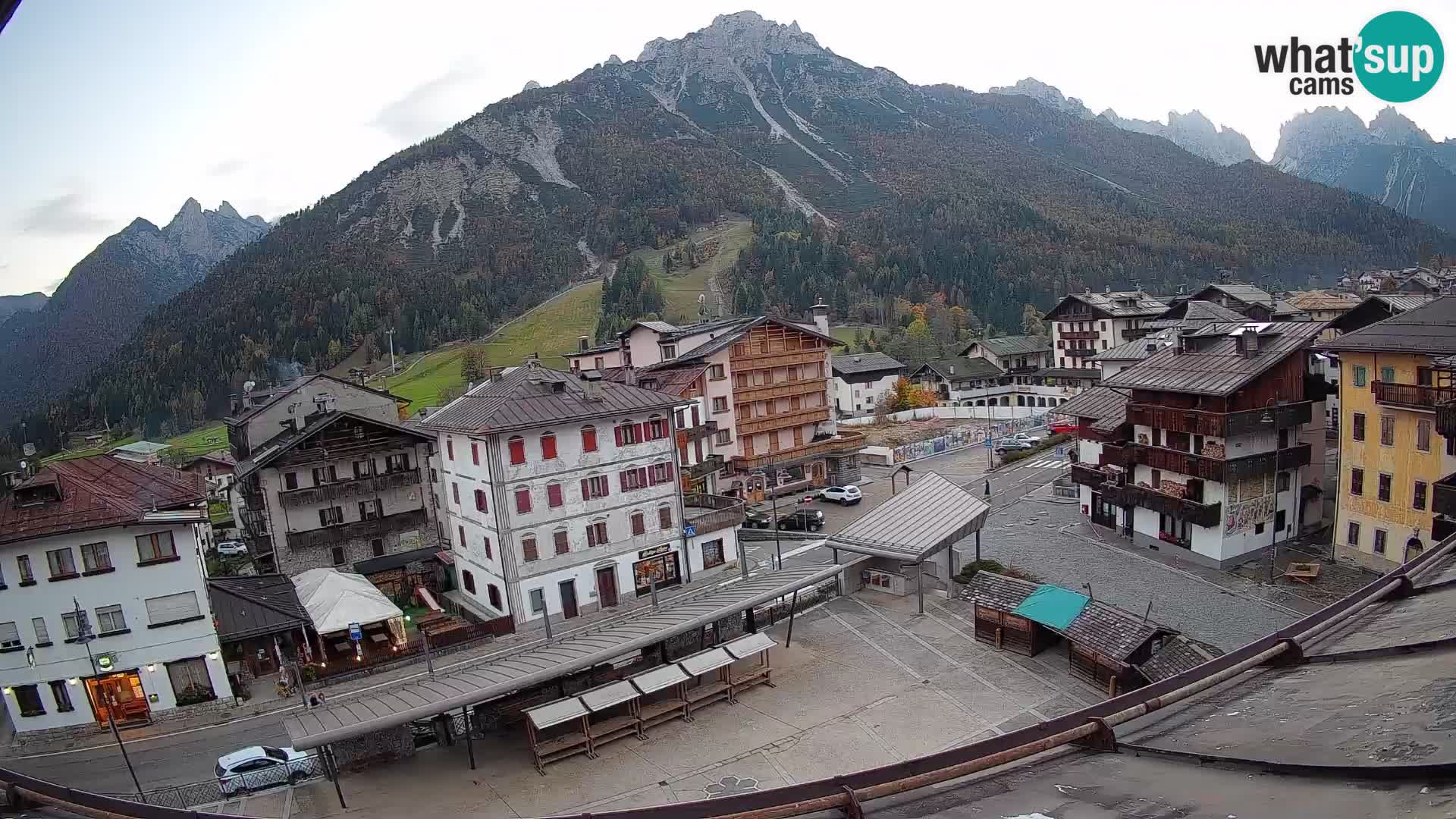 Hauptplatz von Forni di Sopra