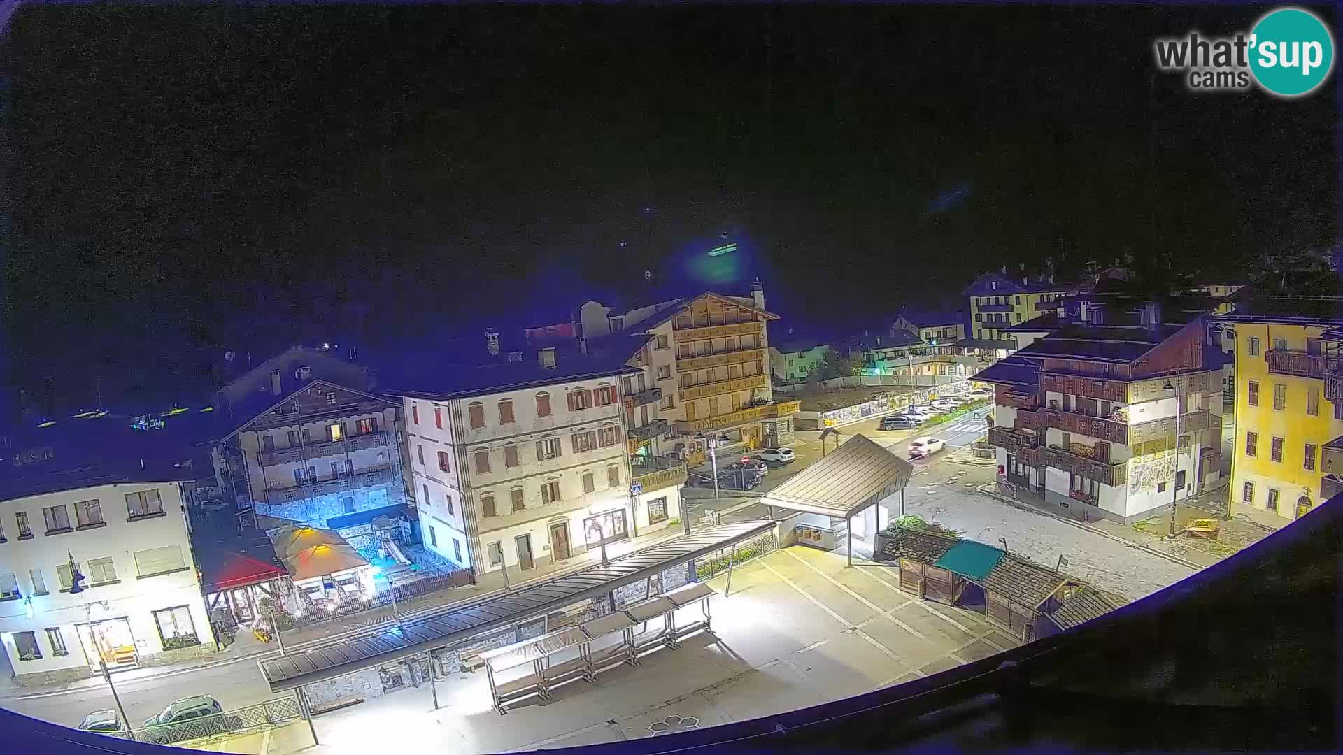 Piazza centrale di Forni di Sopra