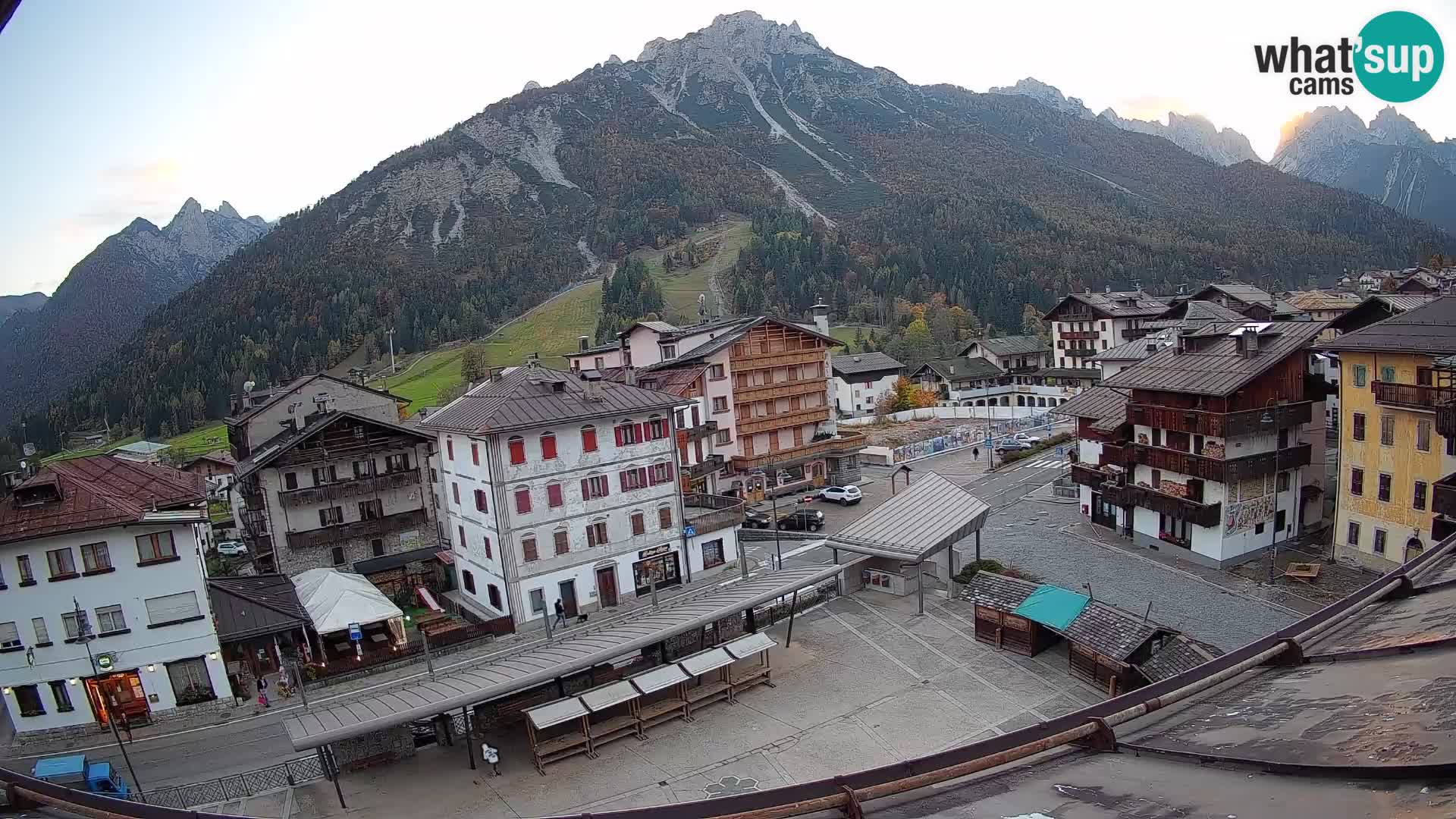 Hauptplatz von Forni di Sopra