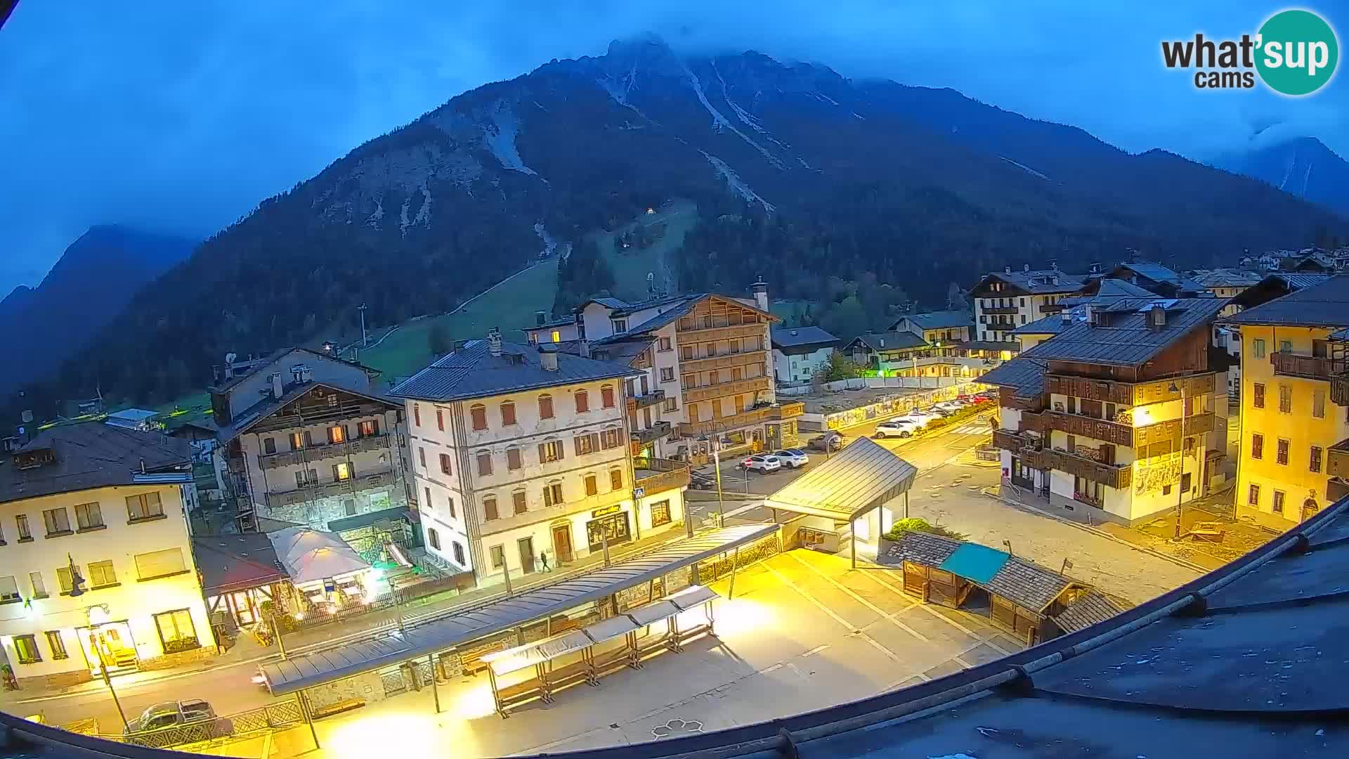 Hauptplatz von Forni di Sopra