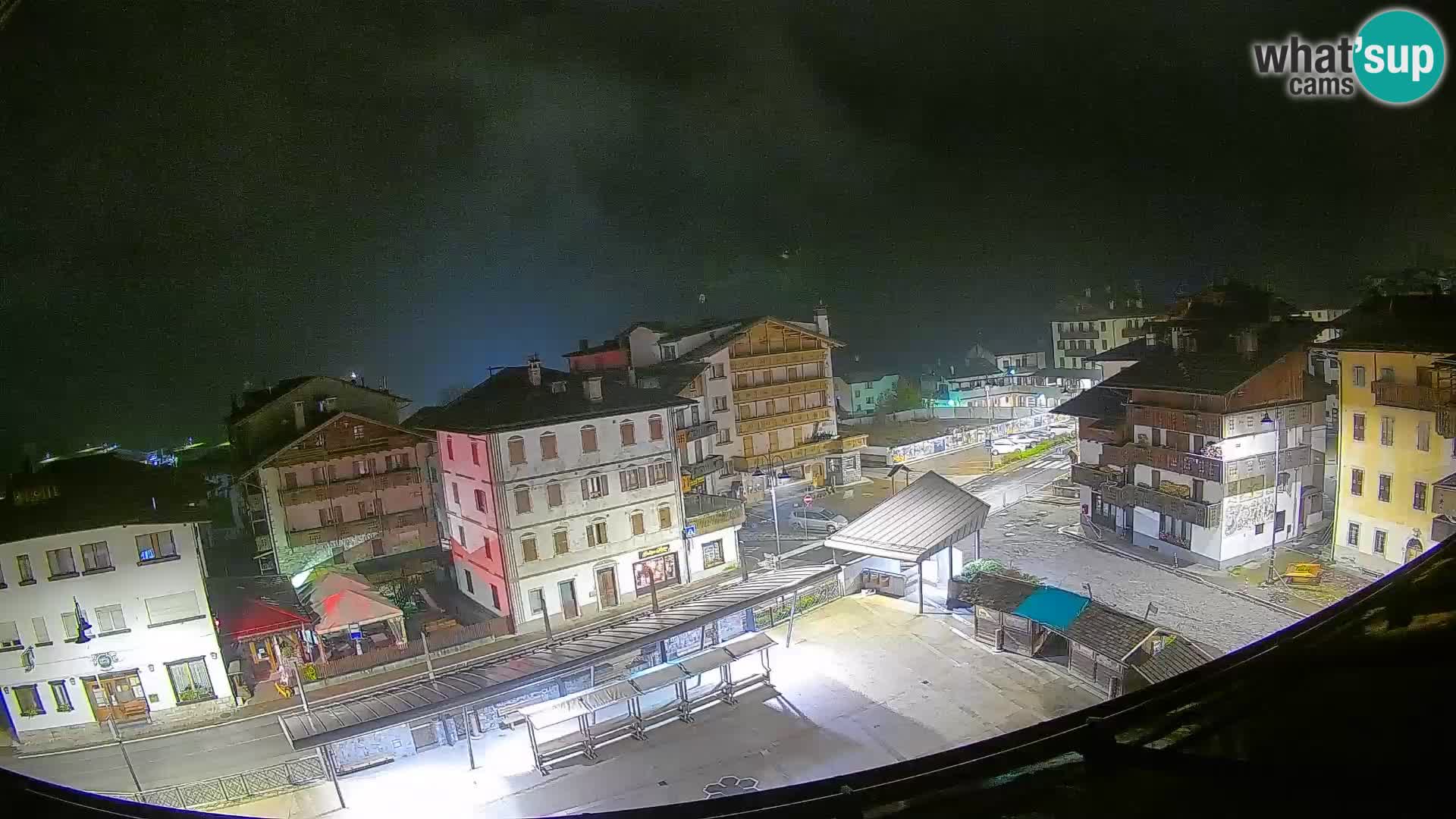 Hauptplatz von Forni di Sopra
