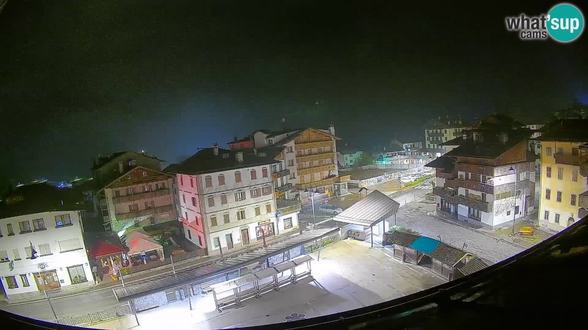 Hauptplatz von Forni di Sopra