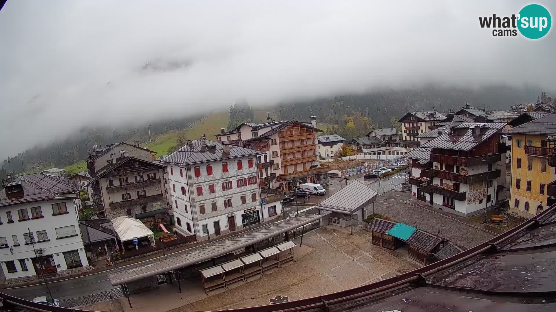 Hauptplatz von Forni di Sopra