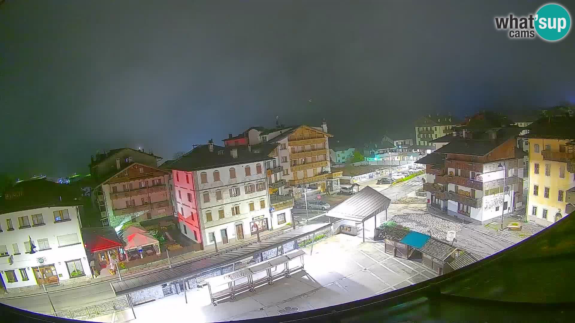 Hauptplatz von Forni di Sopra