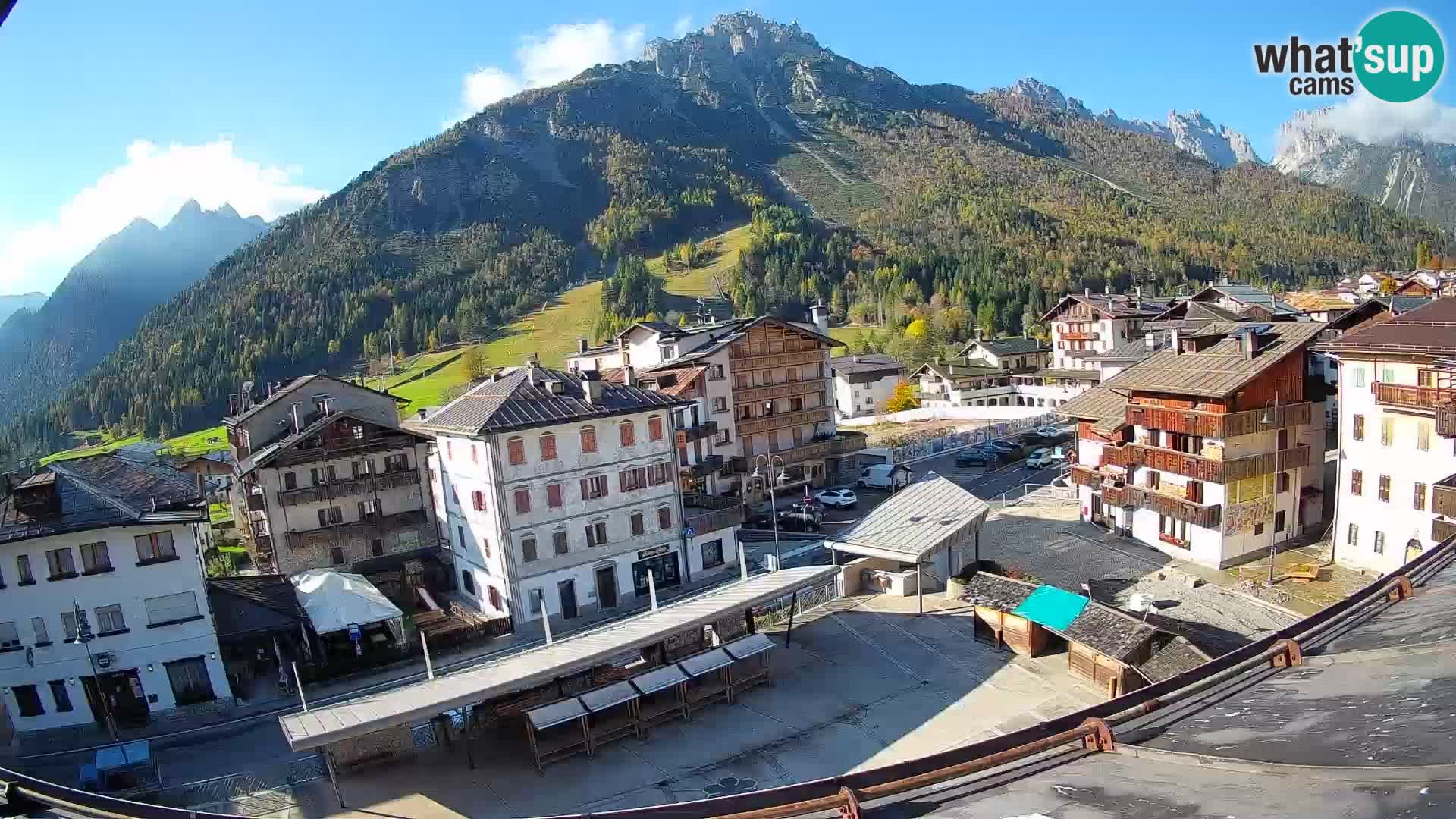 Hauptplatz von Forni di Sopra