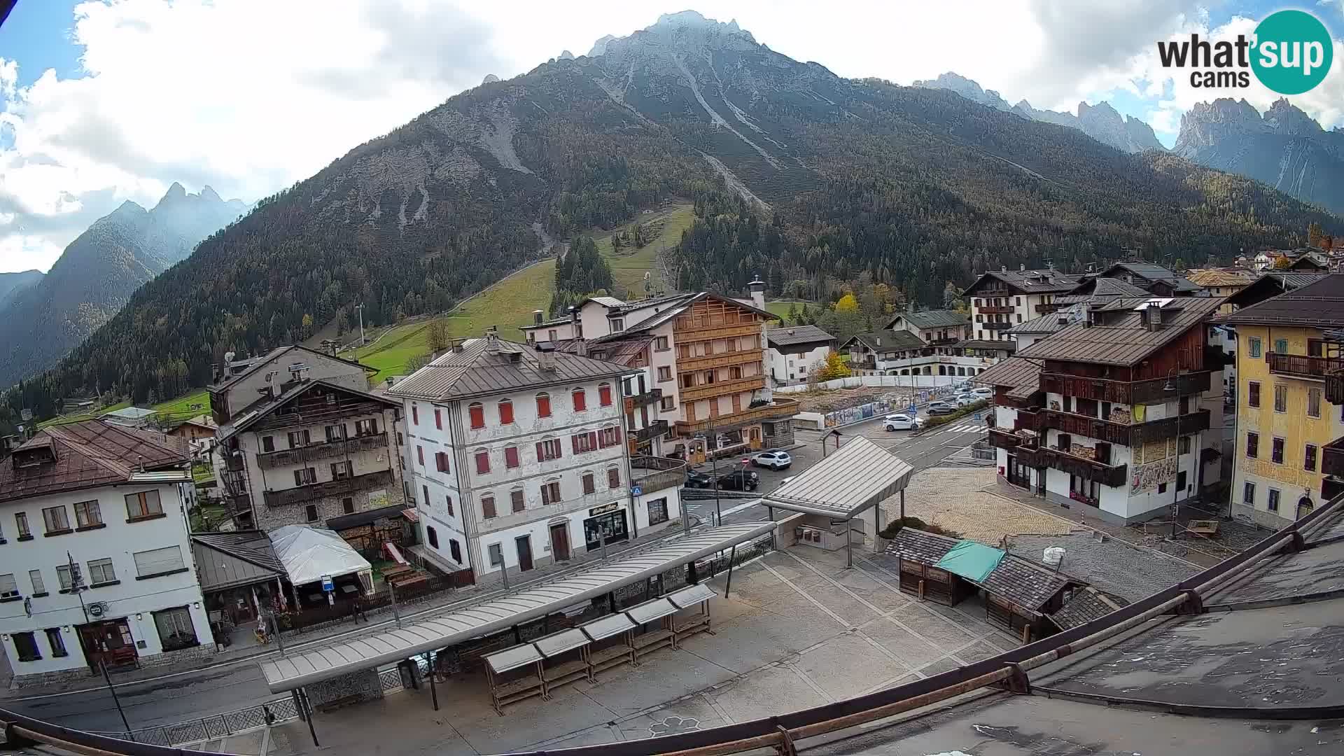 Hauptplatz von Forni di Sopra