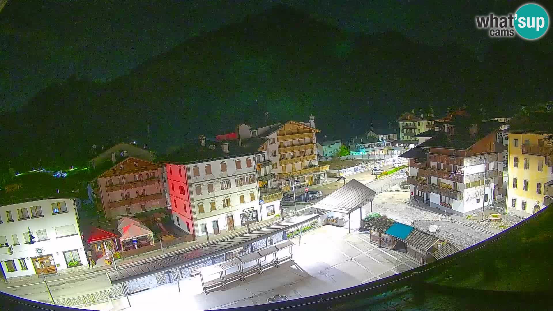 Hauptplatz von Forni di Sopra