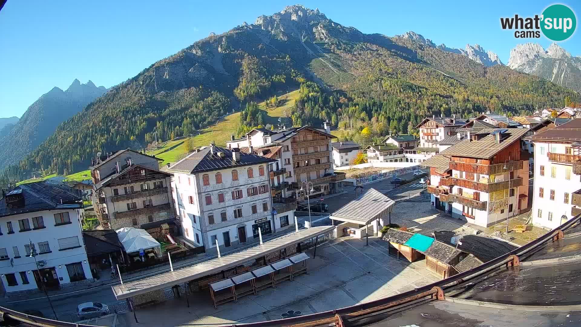 Hauptplatz von Forni di Sopra