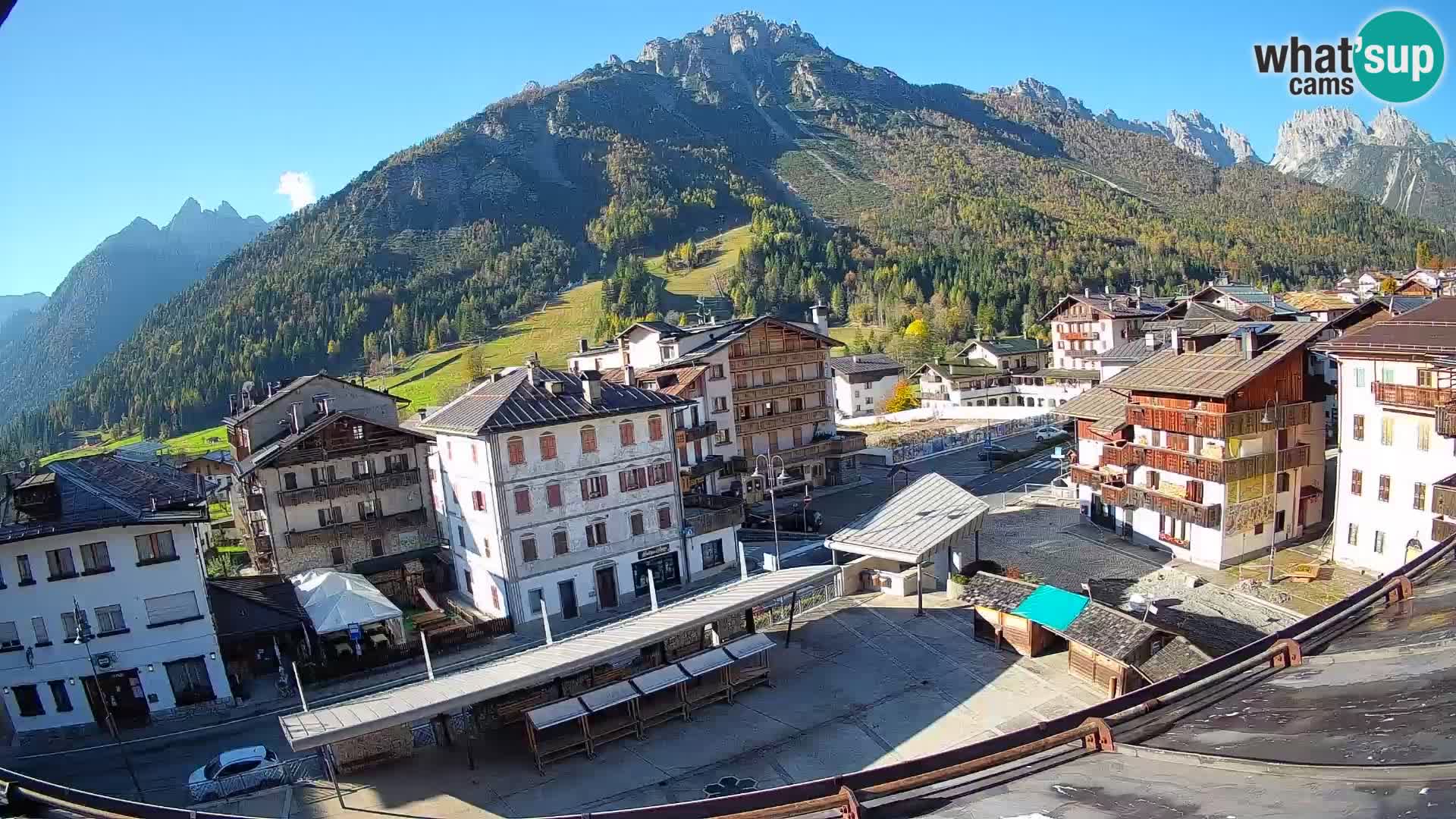 Hauptplatz von Forni di Sopra