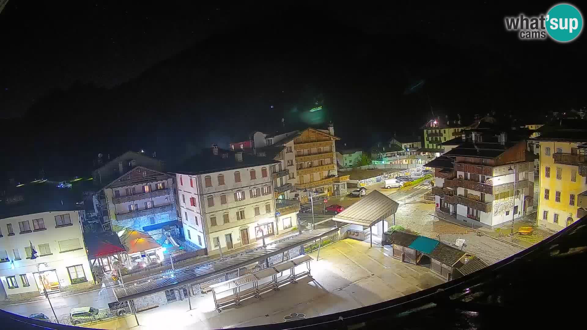 Hauptplatz von Forni di Sopra