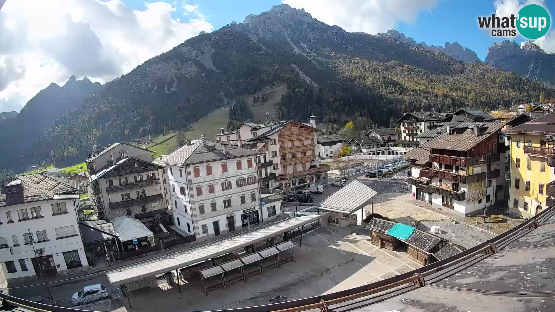 Hauptplatz von Forni di Sopra