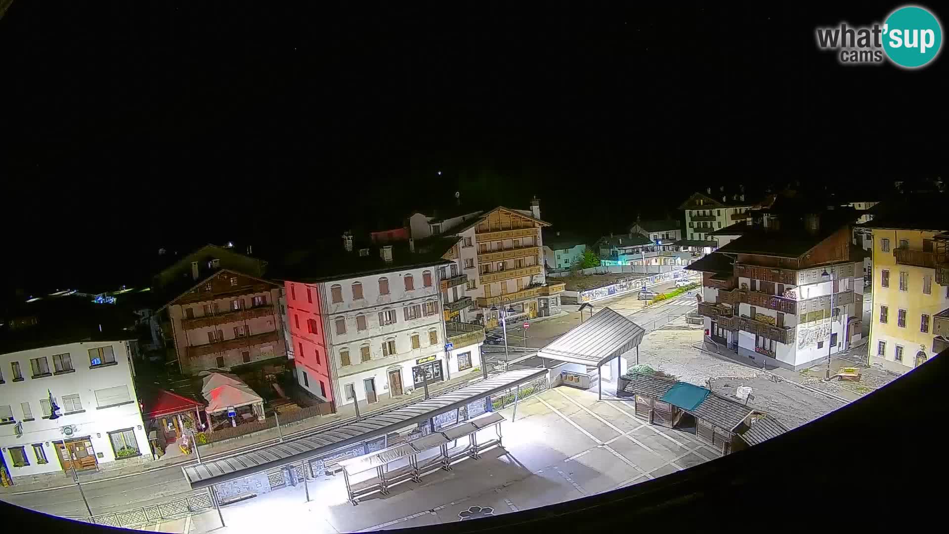 Plaza principal de Forni di Sopra