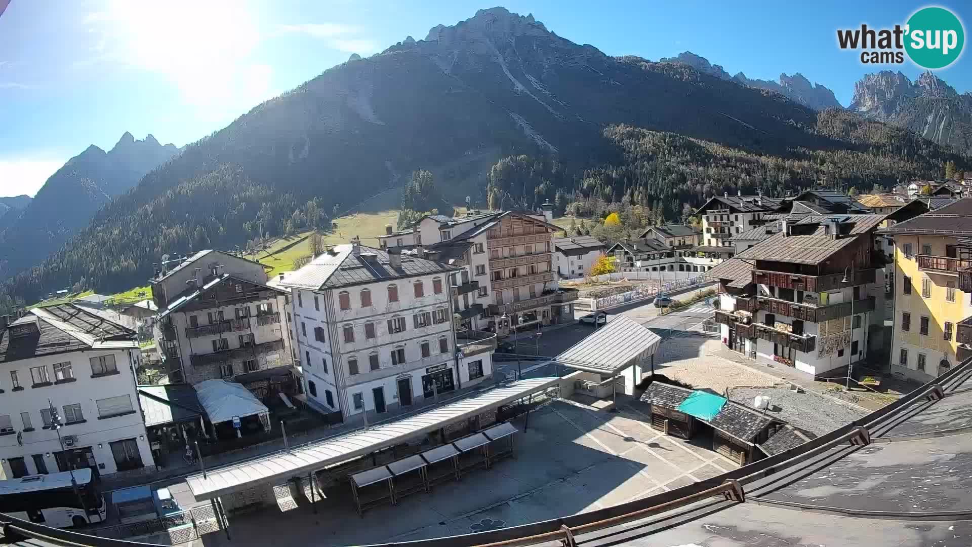 Piazza centrale di Forni di Sopra
