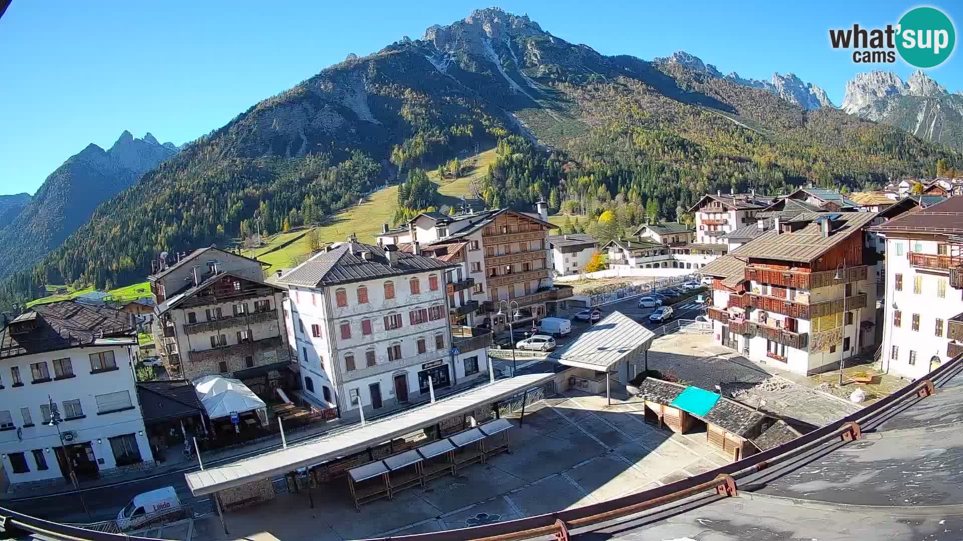 Hauptplatz von Forni di Sopra
