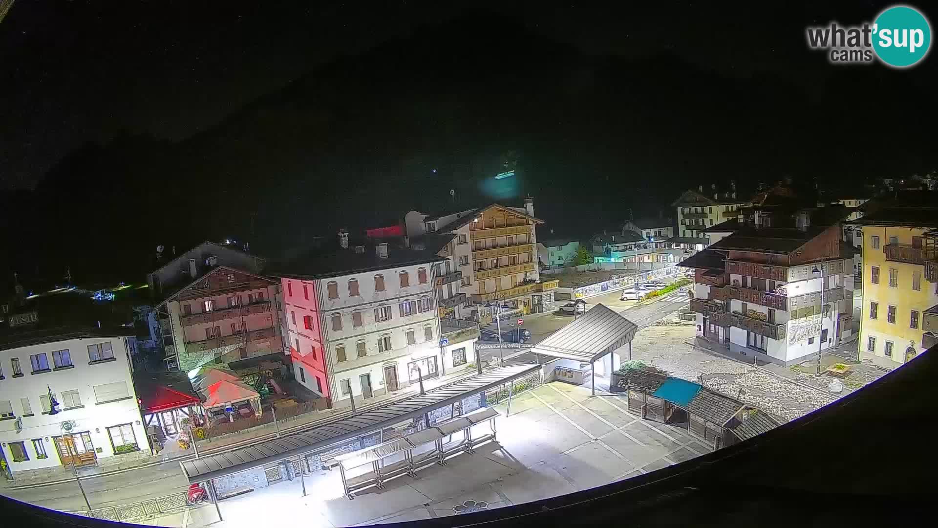 Hauptplatz von Forni di Sopra