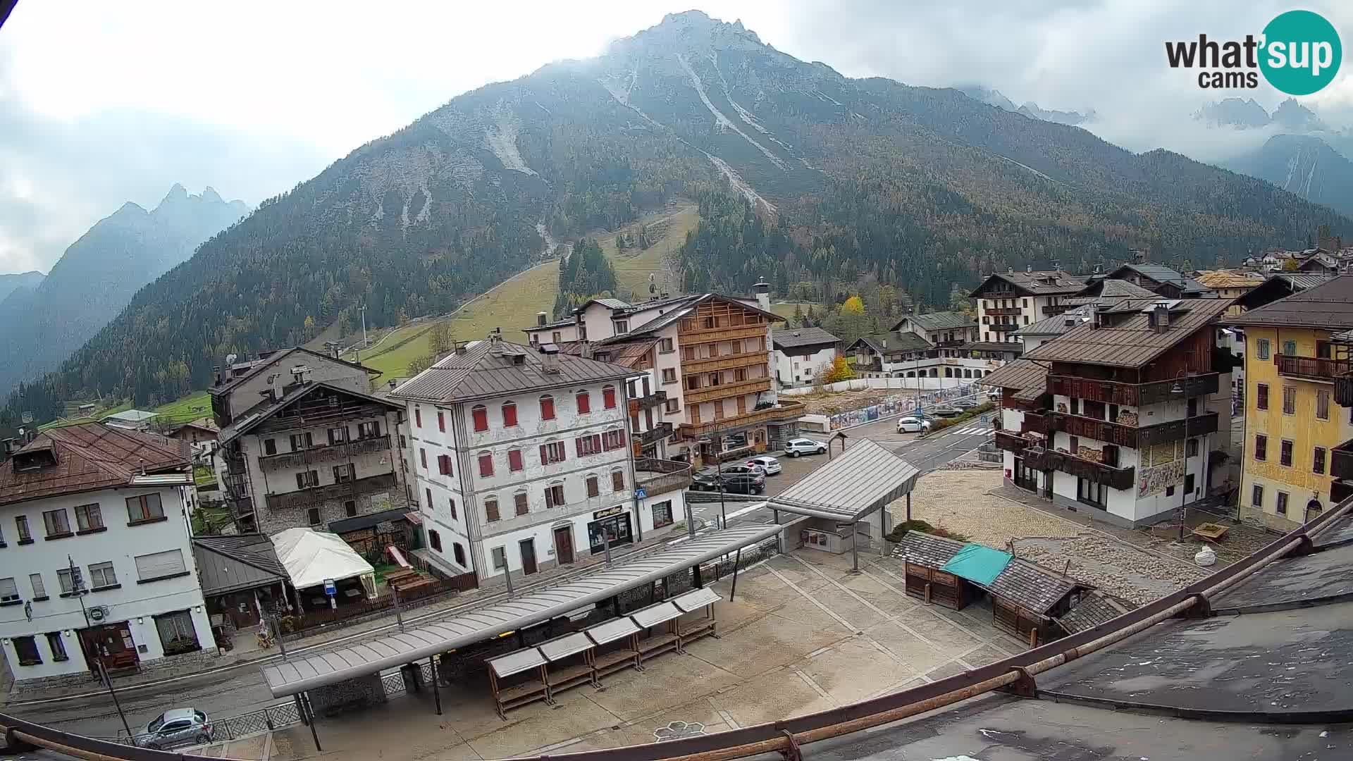 Hauptplatz von Forni di Sopra