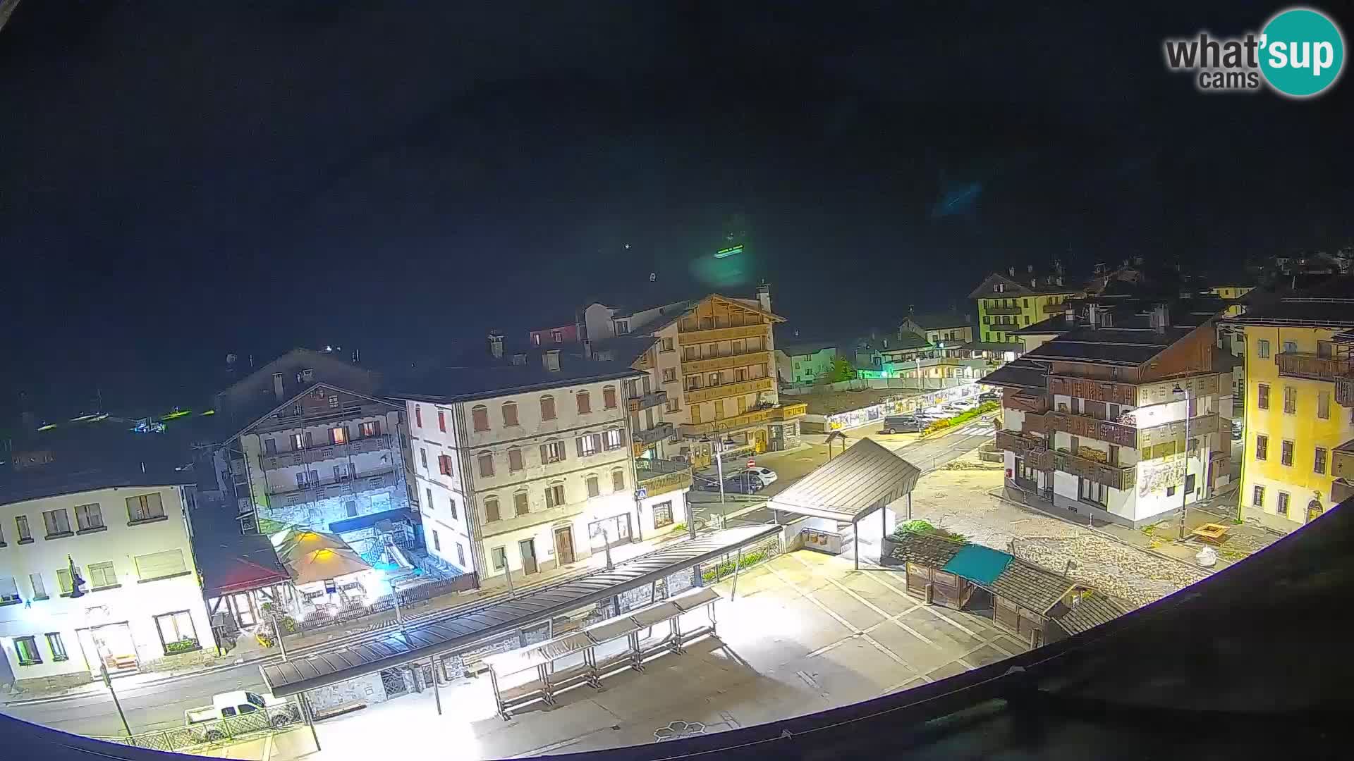 Piazza centrale di Forni di Sopra