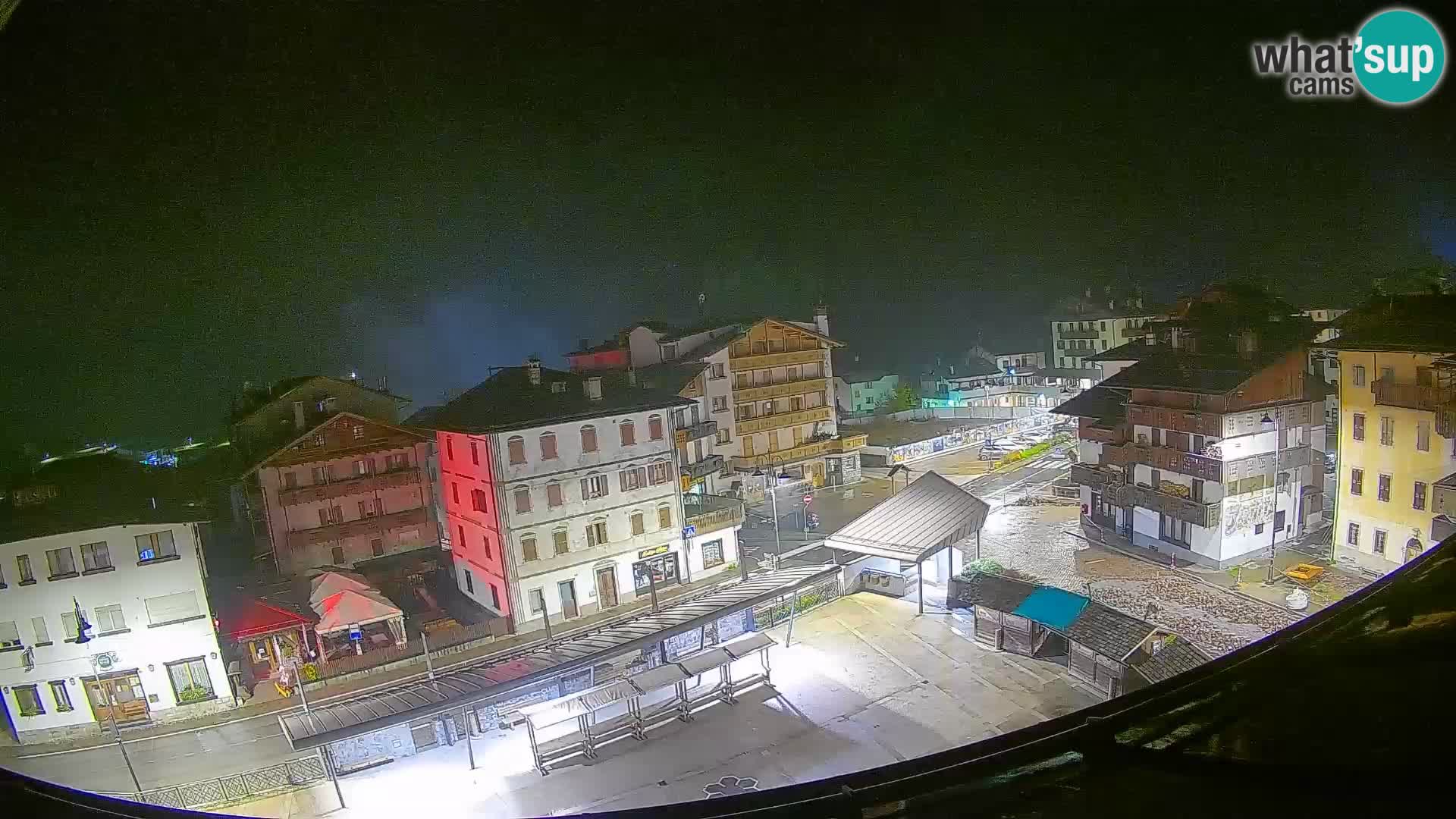 Hauptplatz von Forni di Sopra