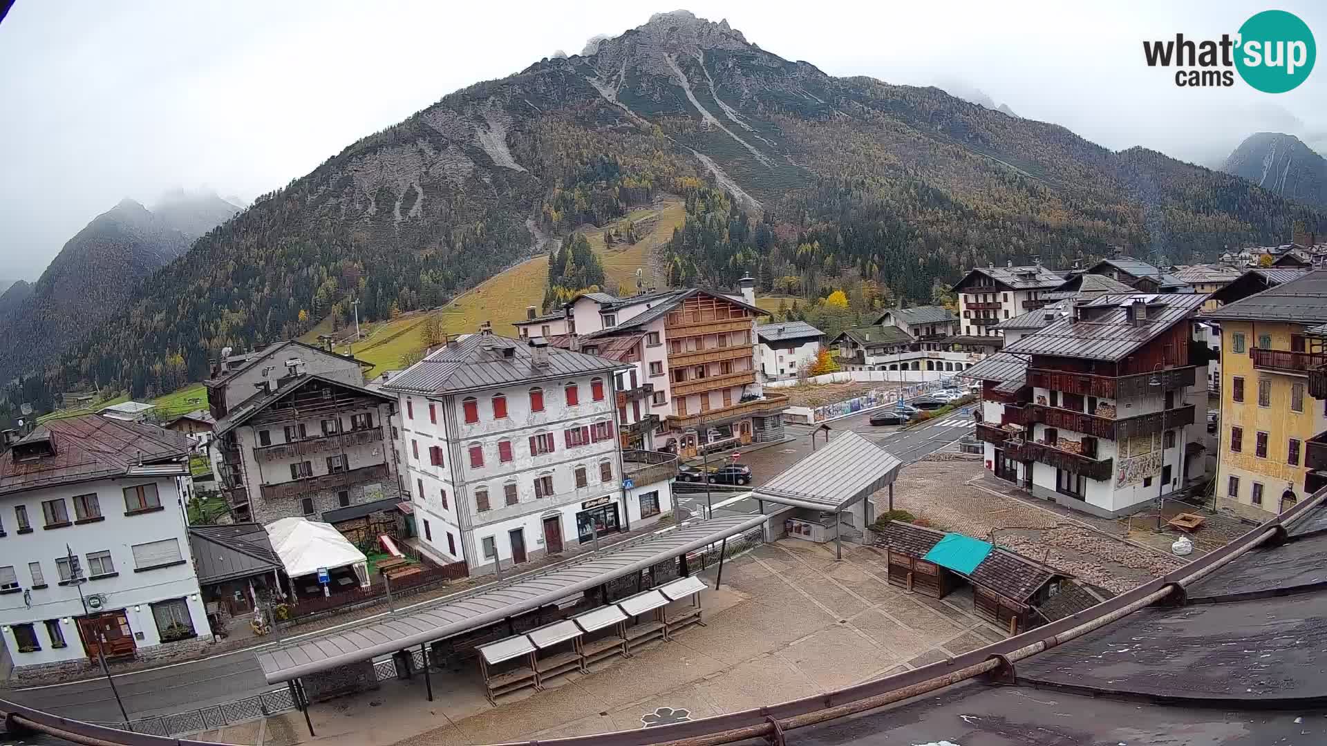 Hauptplatz von Forni di Sopra