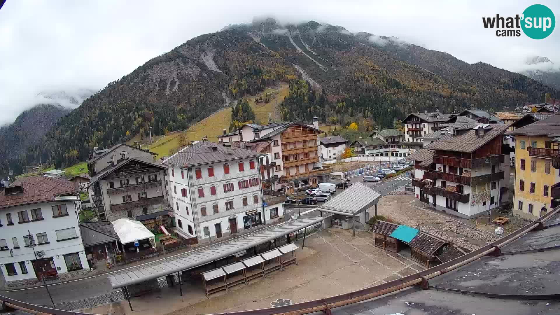 Hauptplatz von Forni di Sopra