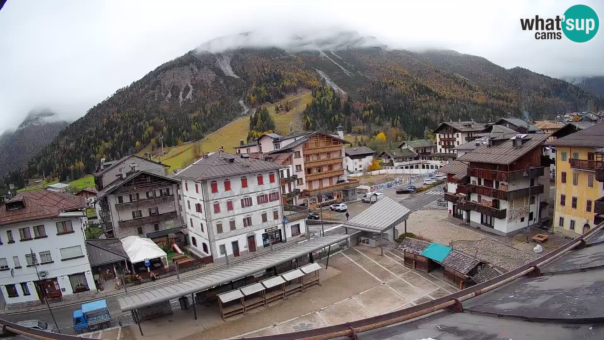 Hauptplatz von Forni di Sopra