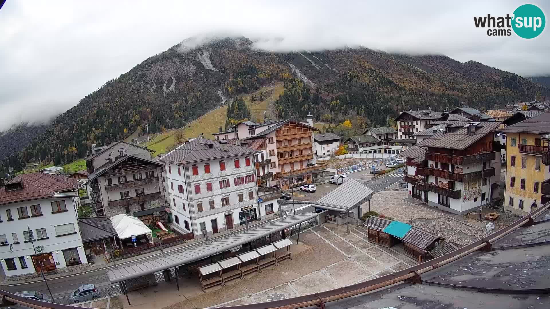 Hauptplatz von Forni di Sopra