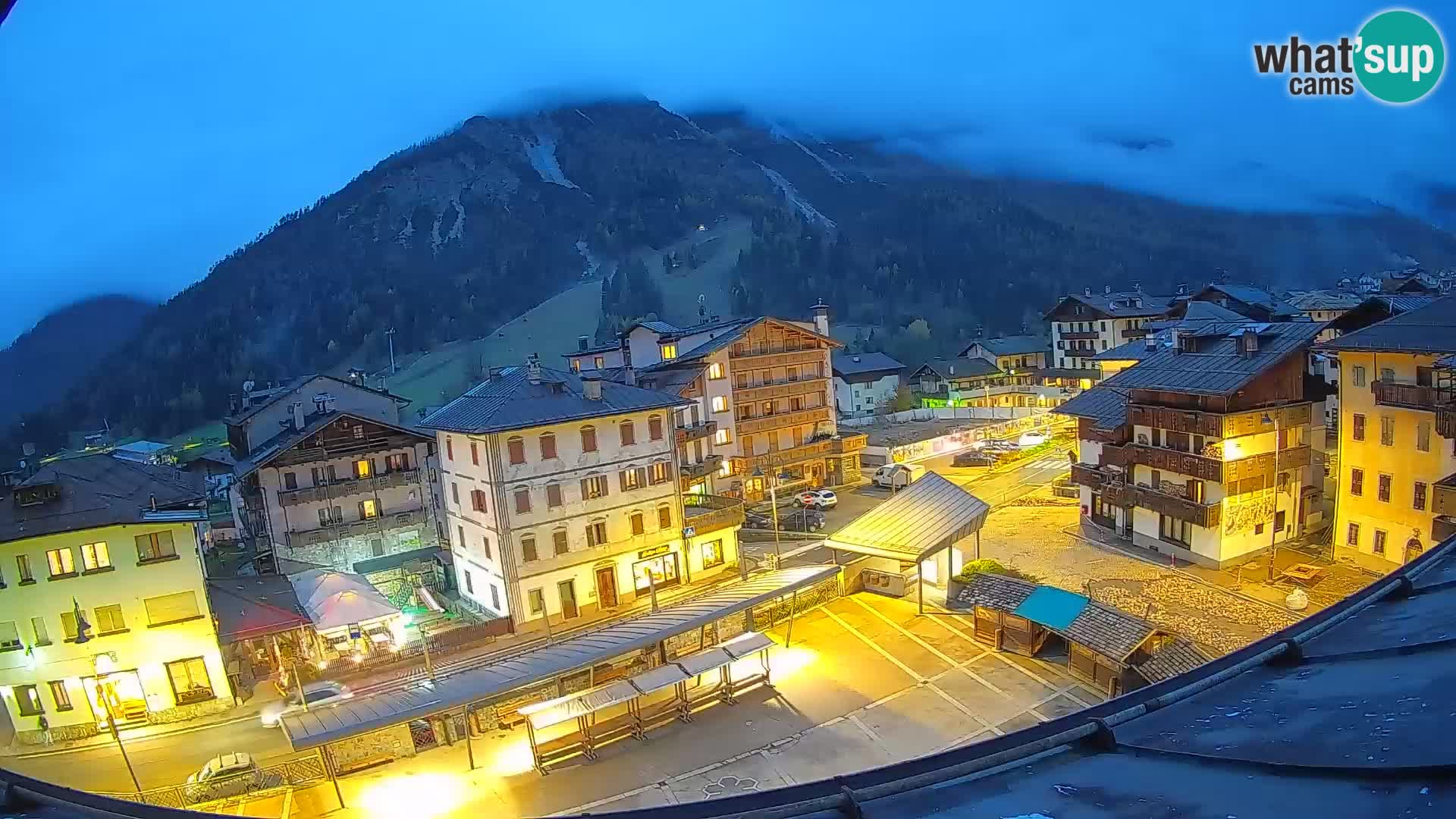 Hauptplatz von Forni di Sopra