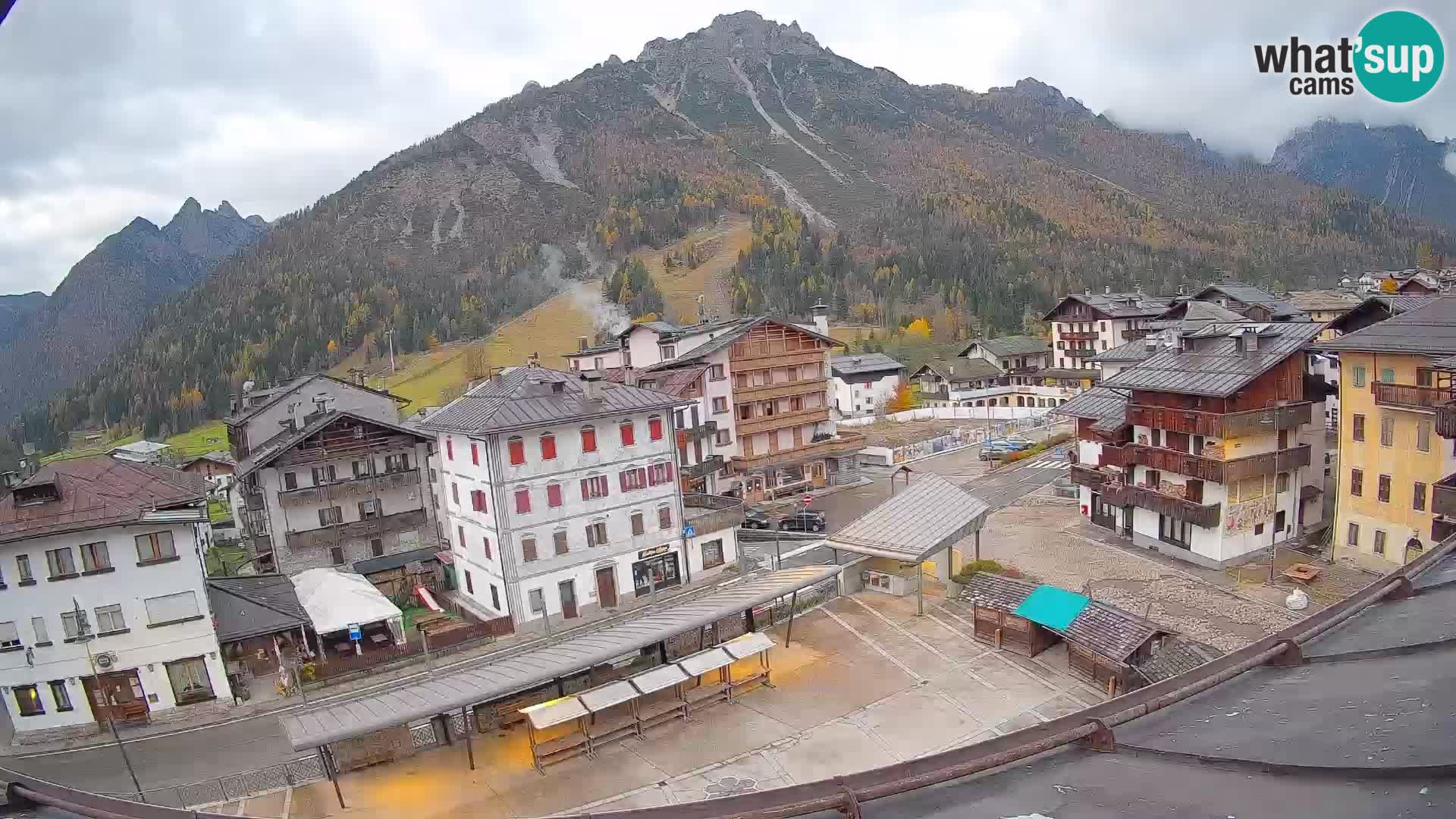 Hauptplatz von Forni di Sopra