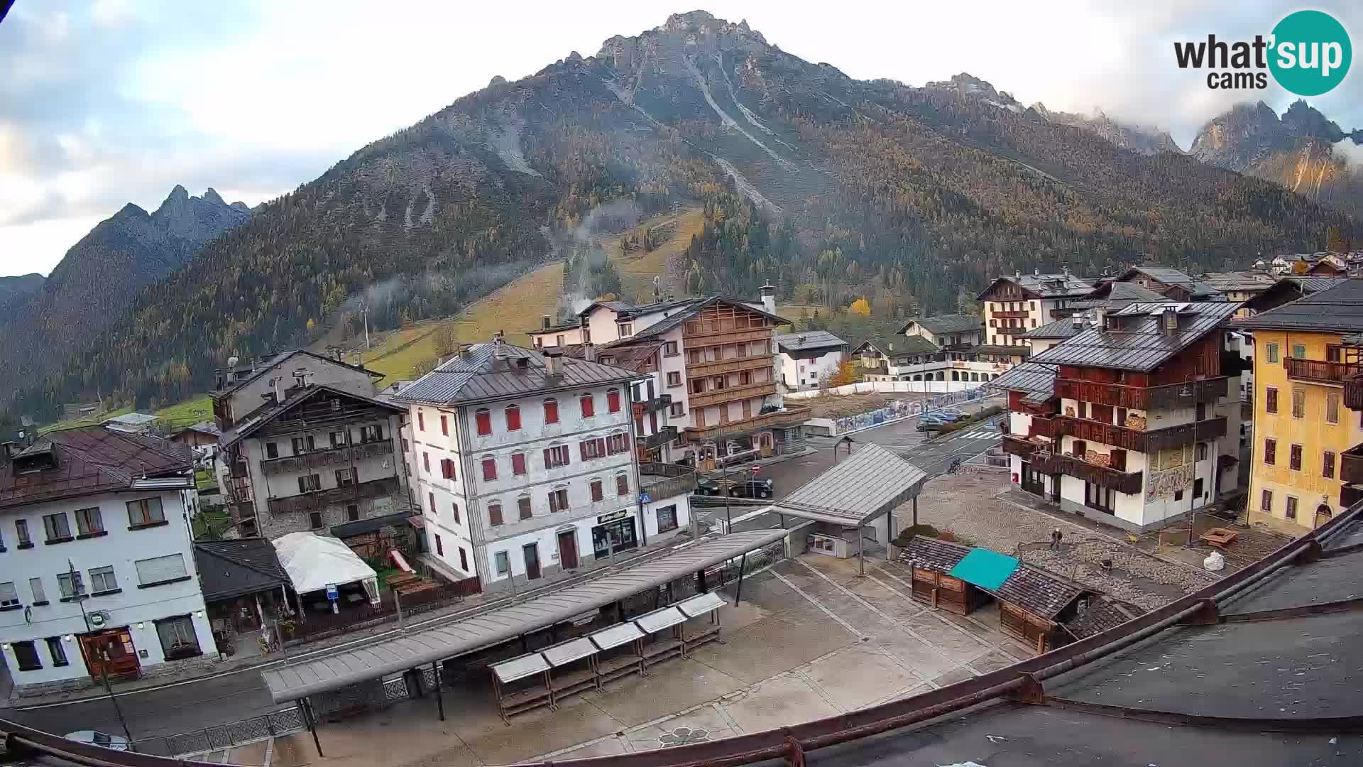 Hauptplatz von Forni di Sopra