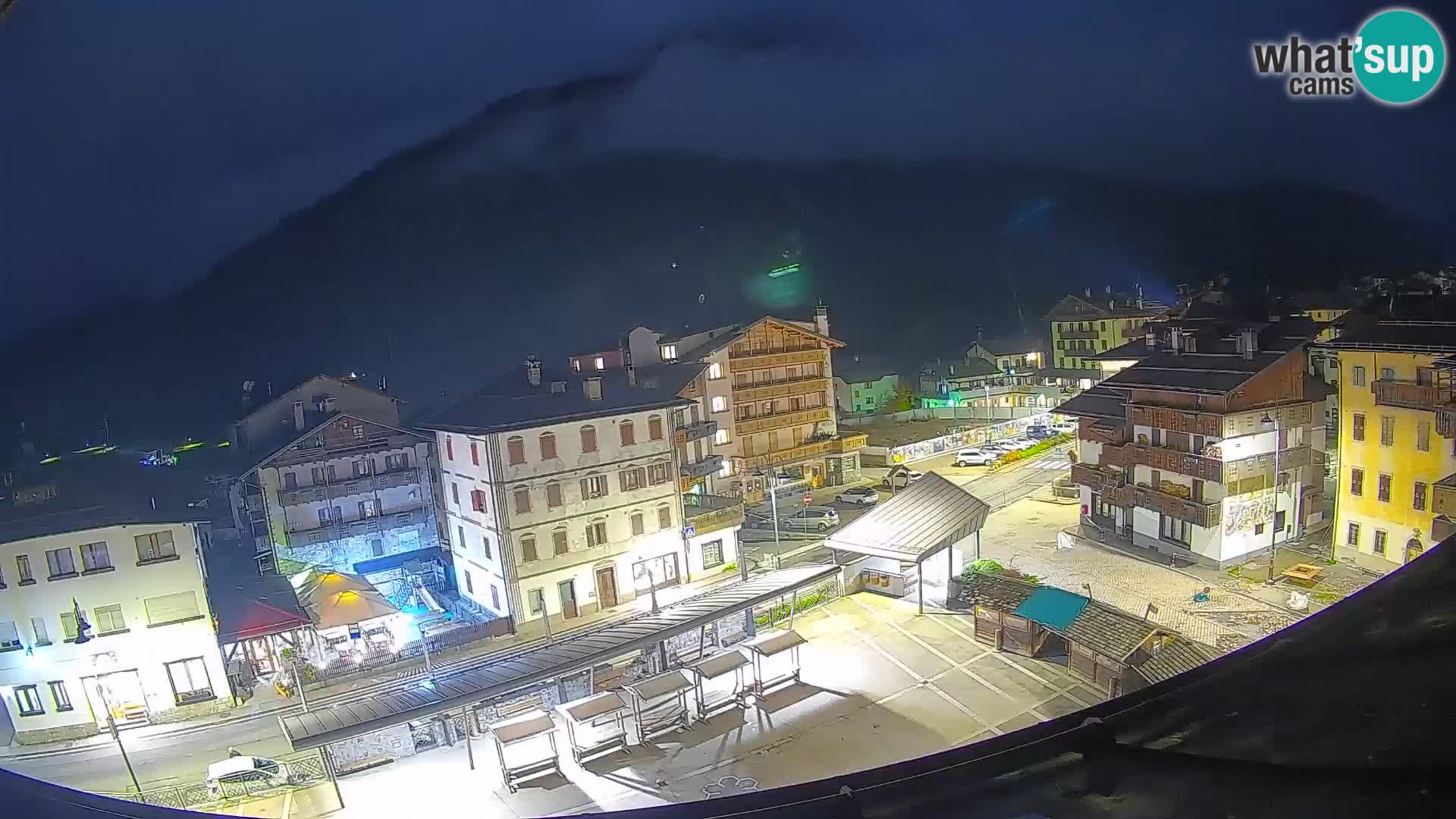 Hauptplatz von Forni di Sopra