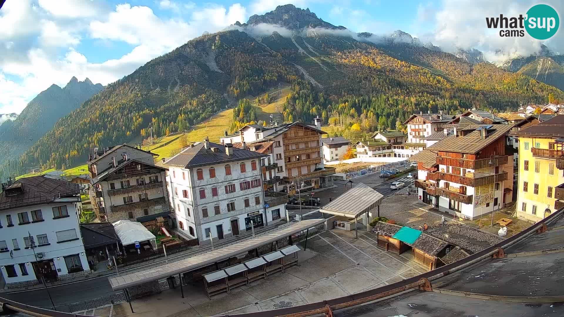 Hauptplatz von Forni di Sopra
