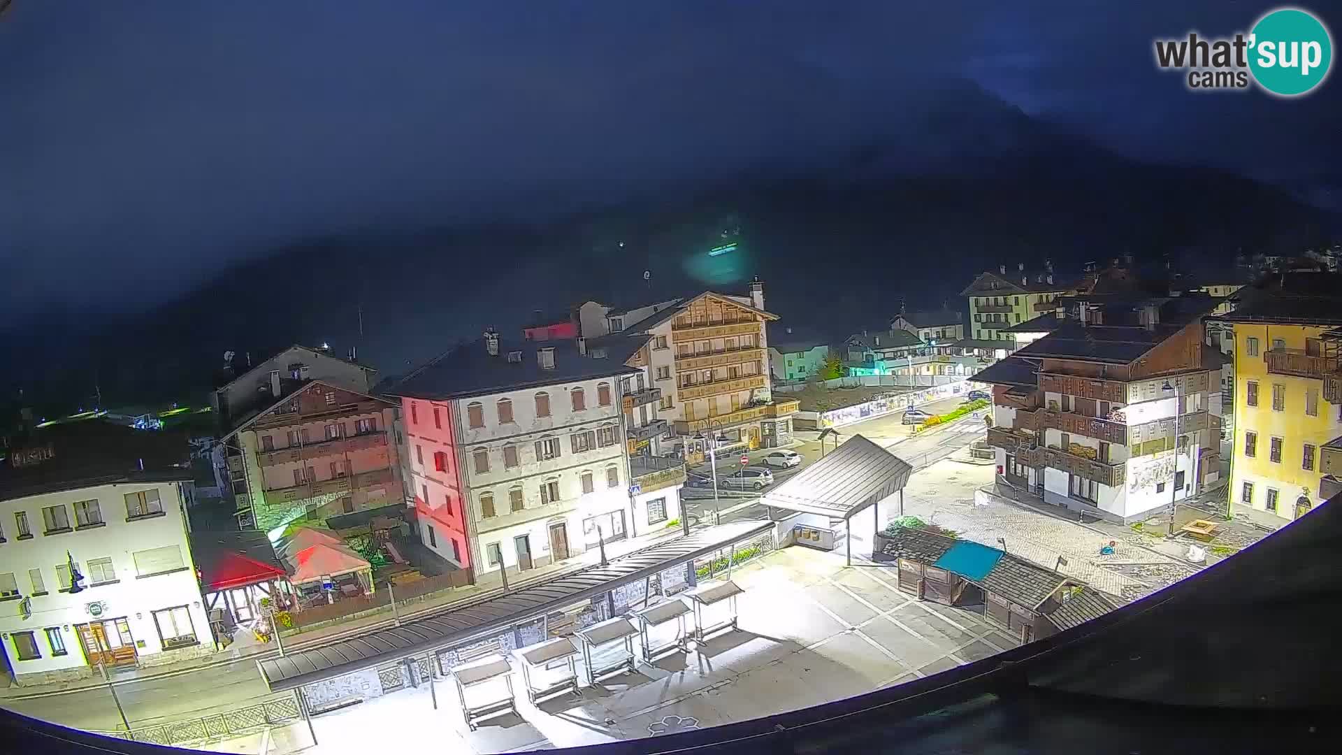 Hauptplatz von Forni di Sopra