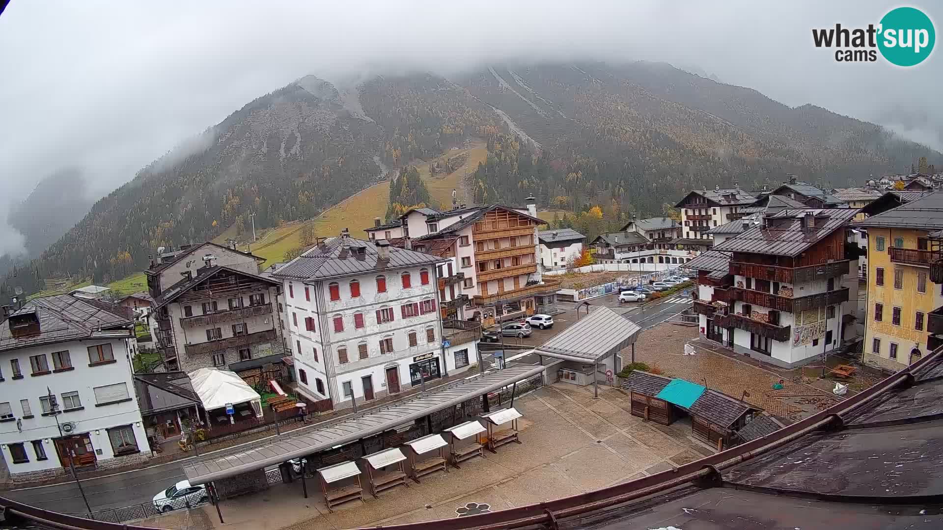 Hauptplatz von Forni di Sopra