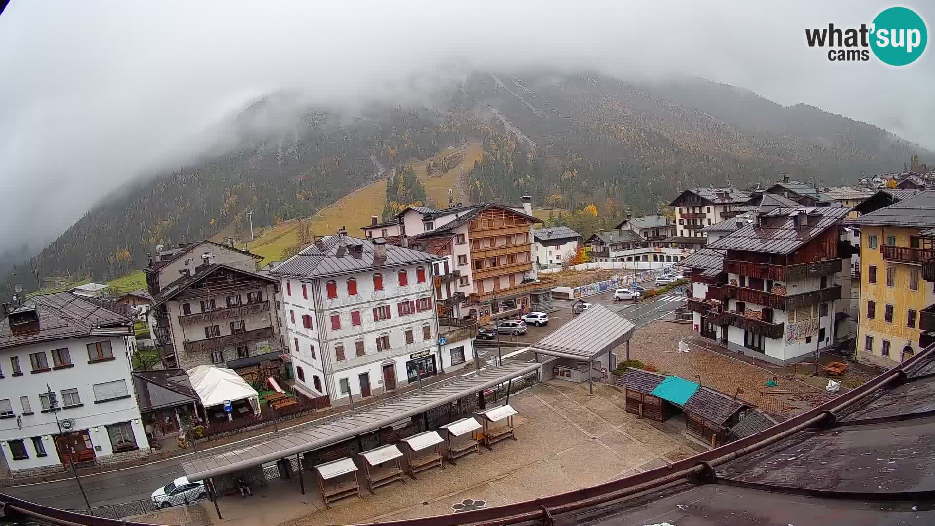 Hauptplatz von Forni di Sopra