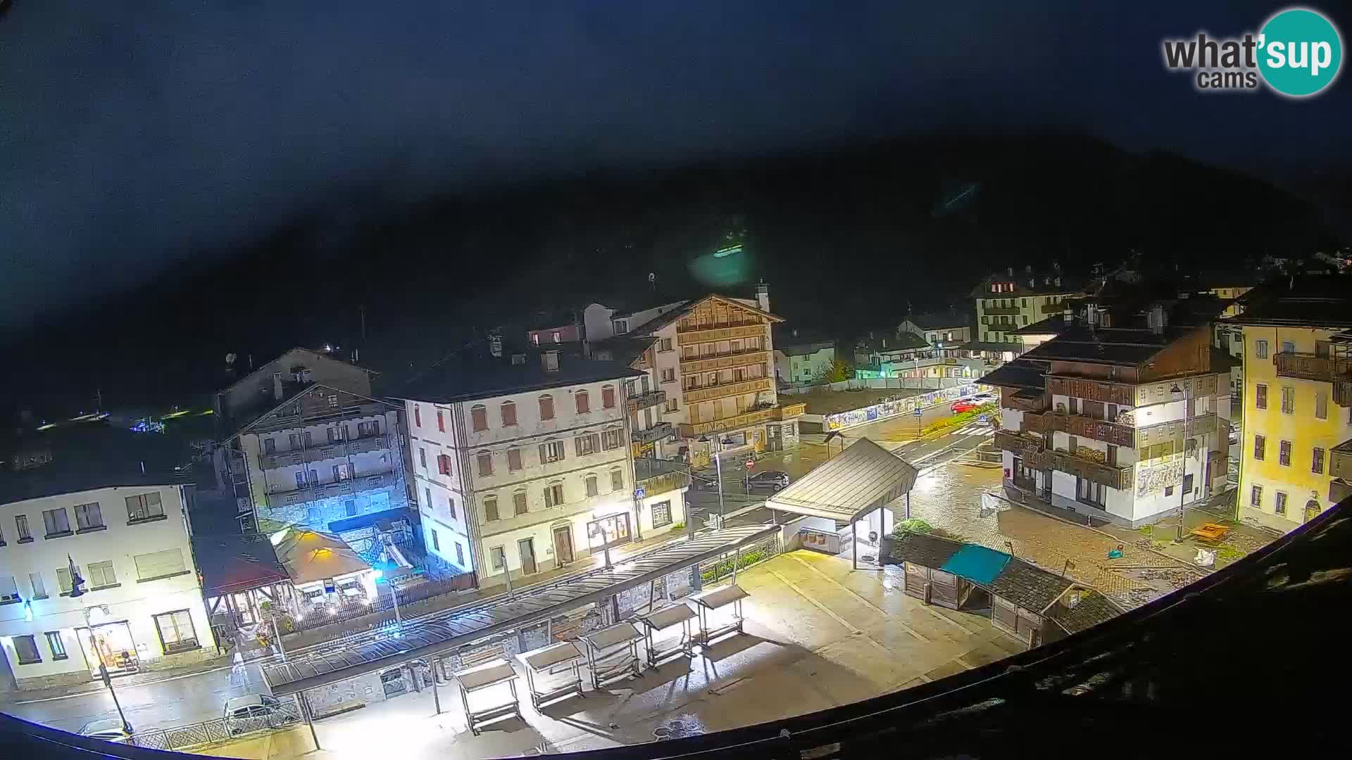 Hauptplatz von Forni di Sopra