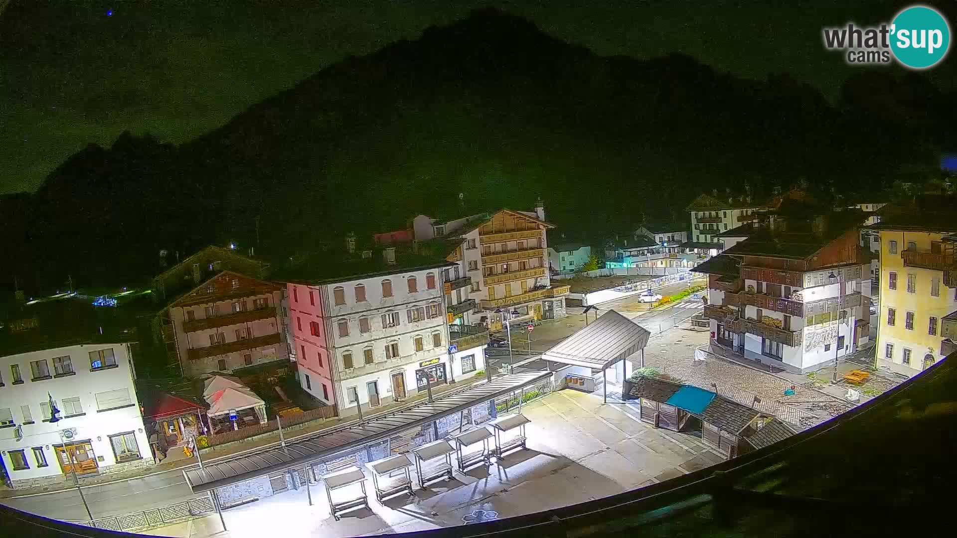 Hauptplatz von Forni di Sopra