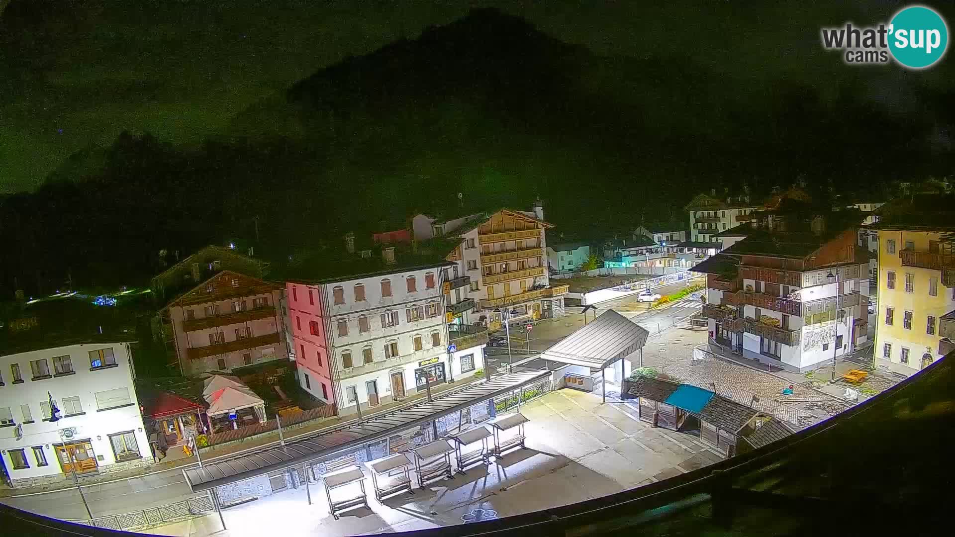 Hauptplatz von Forni di Sopra