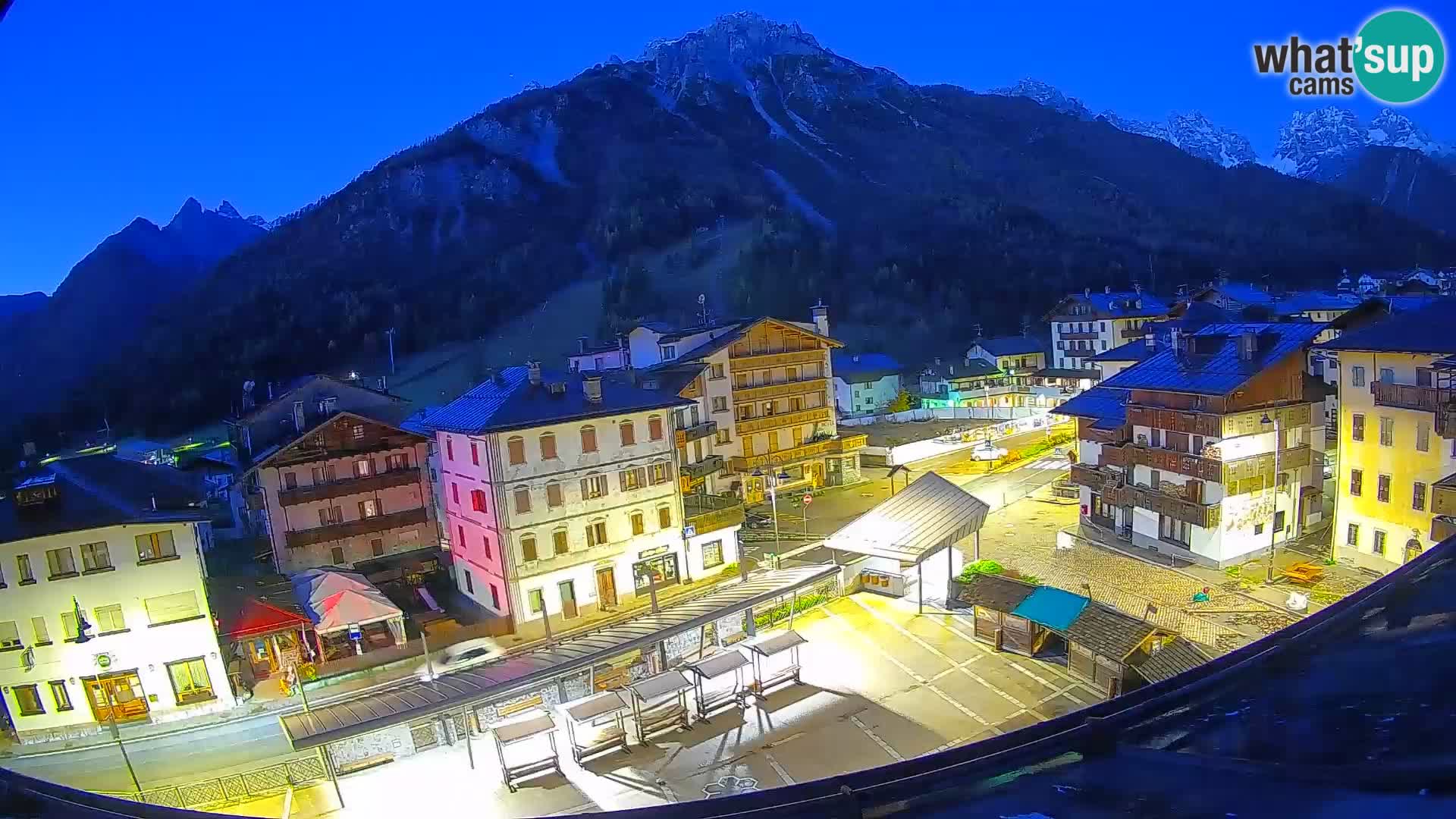 Hauptplatz von Forni di Sopra