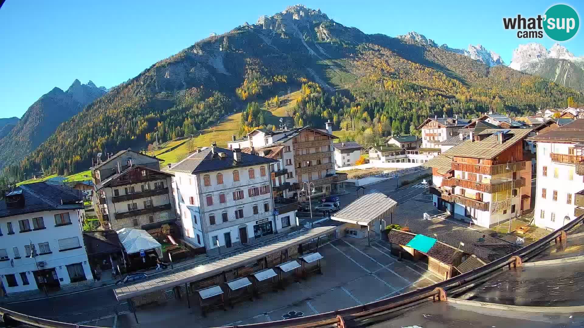 Hauptplatz von Forni di Sopra