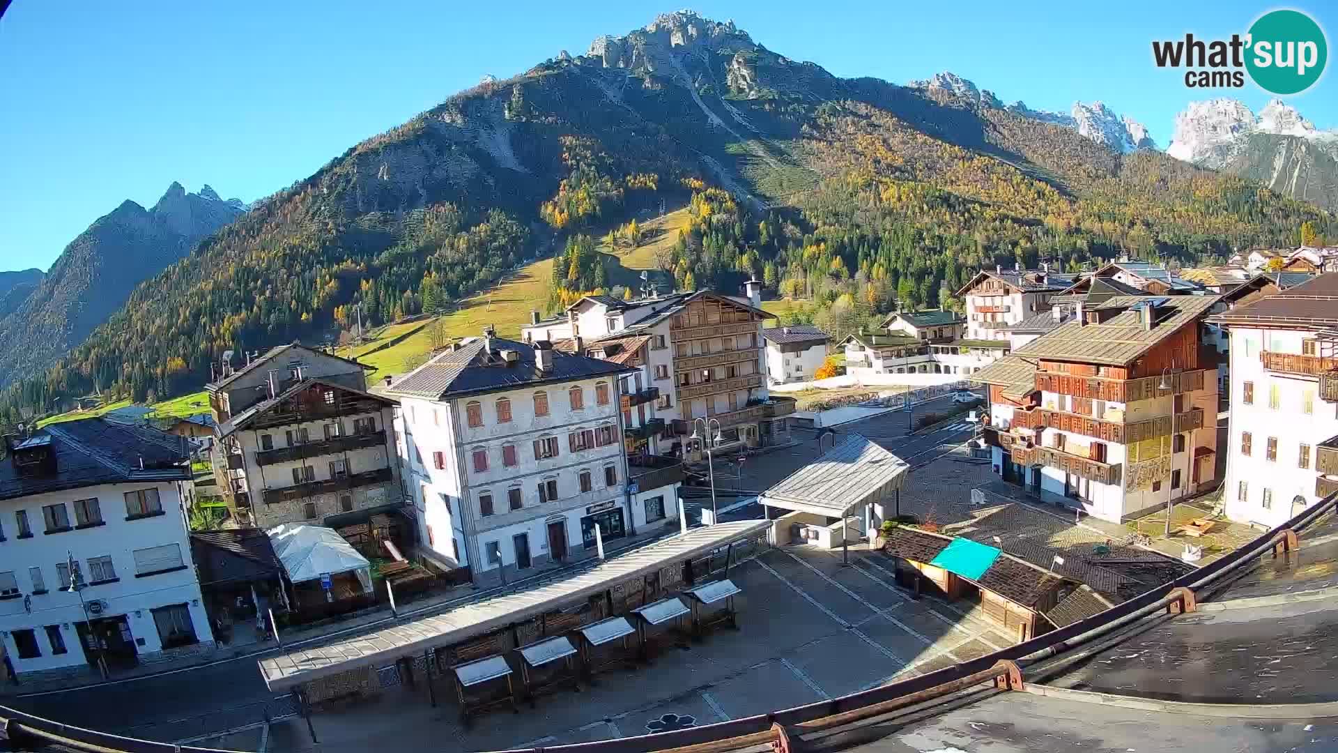 Hauptplatz von Forni di Sopra