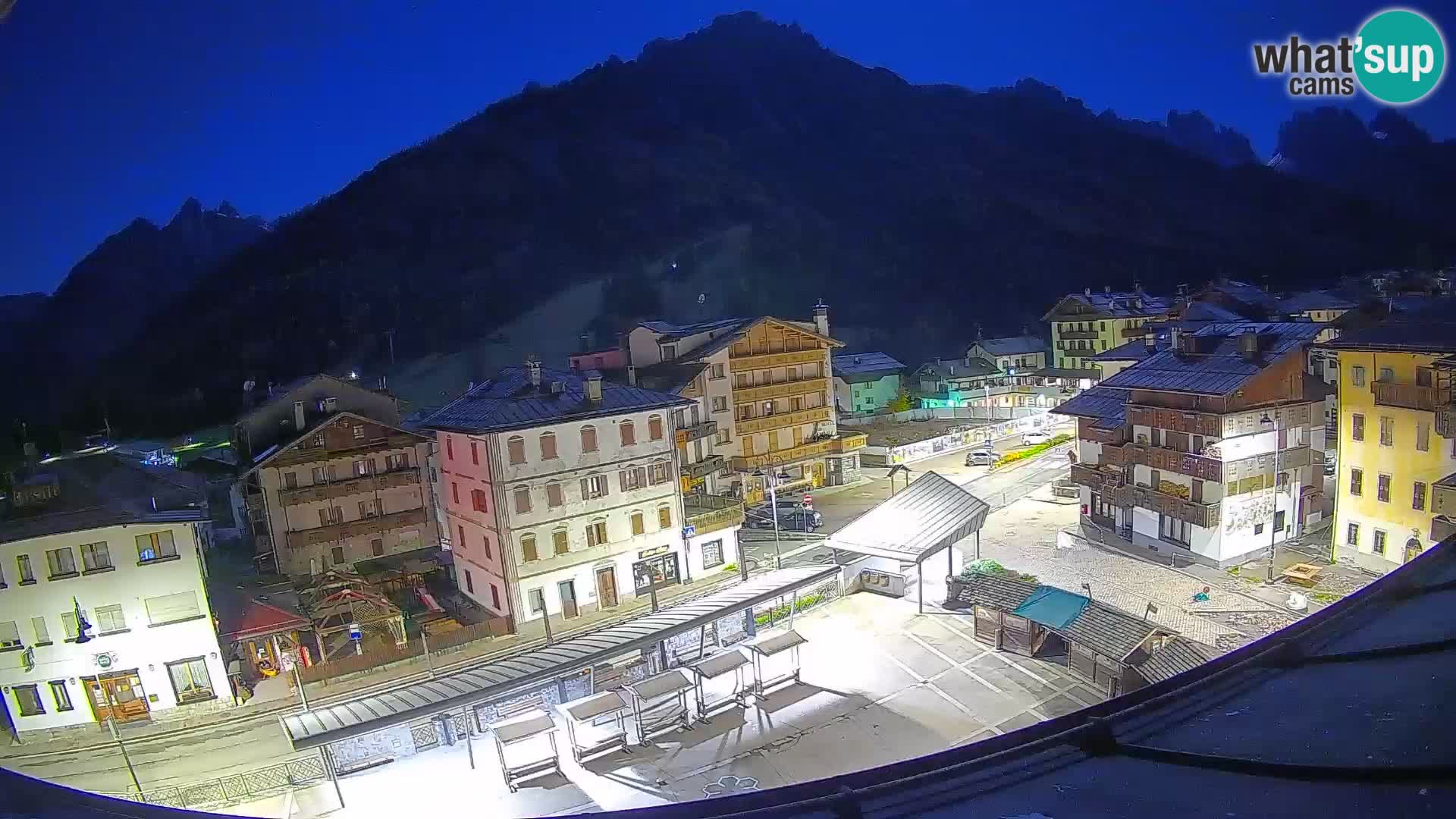 Hauptplatz von Forni di Sopra
