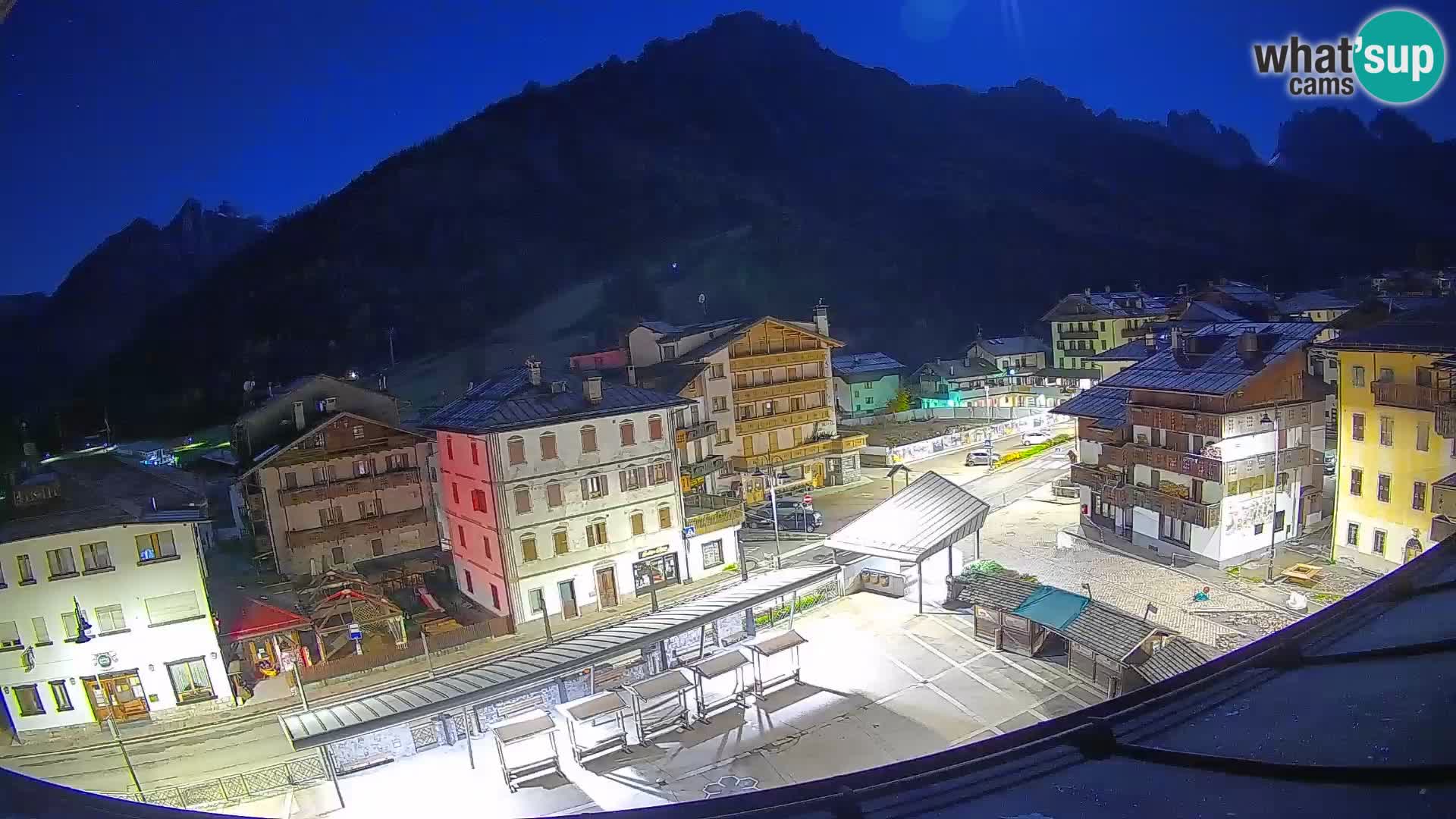 Hauptplatz von Forni di Sopra