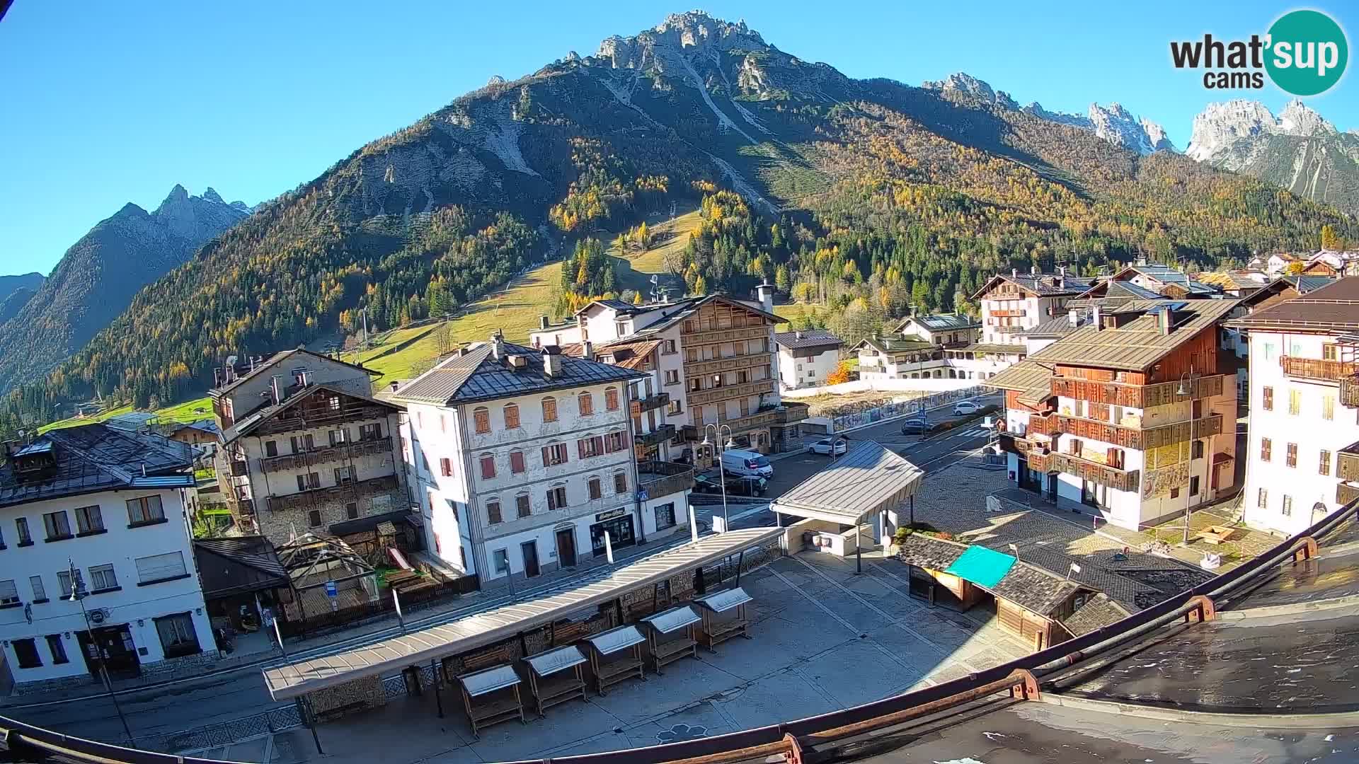 Hauptplatz von Forni di Sopra