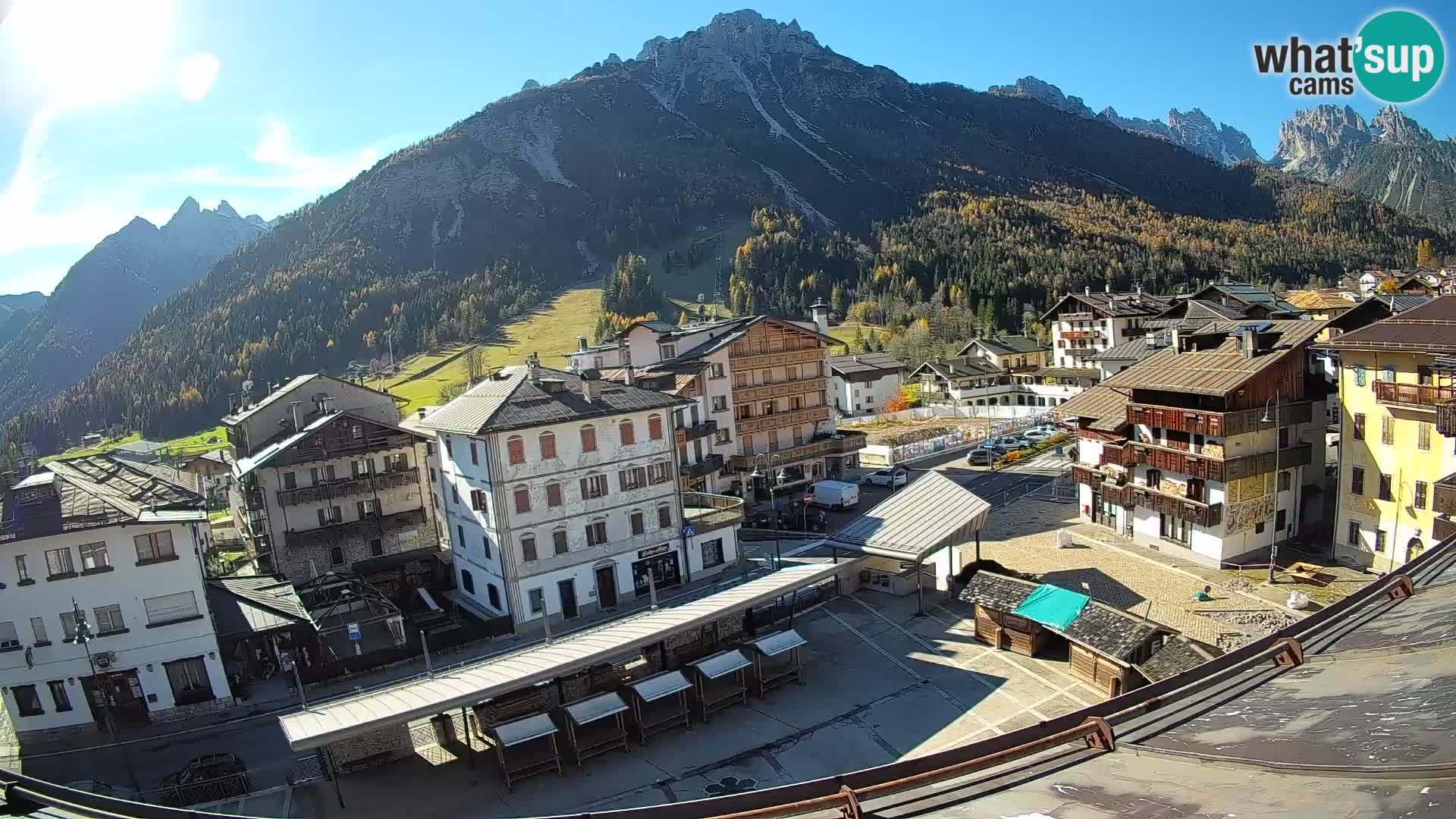 Hauptplatz von Forni di Sopra