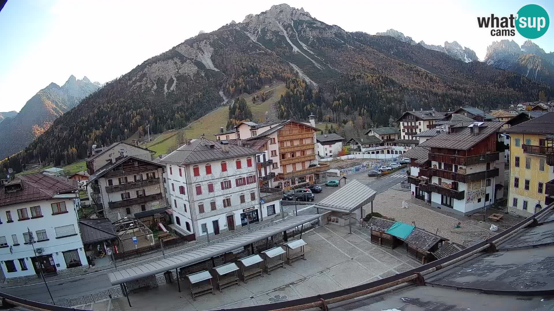 Hauptplatz von Forni di Sopra