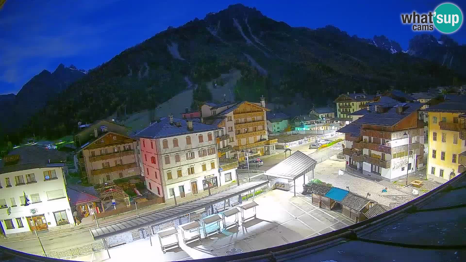 Hauptplatz von Forni di Sopra