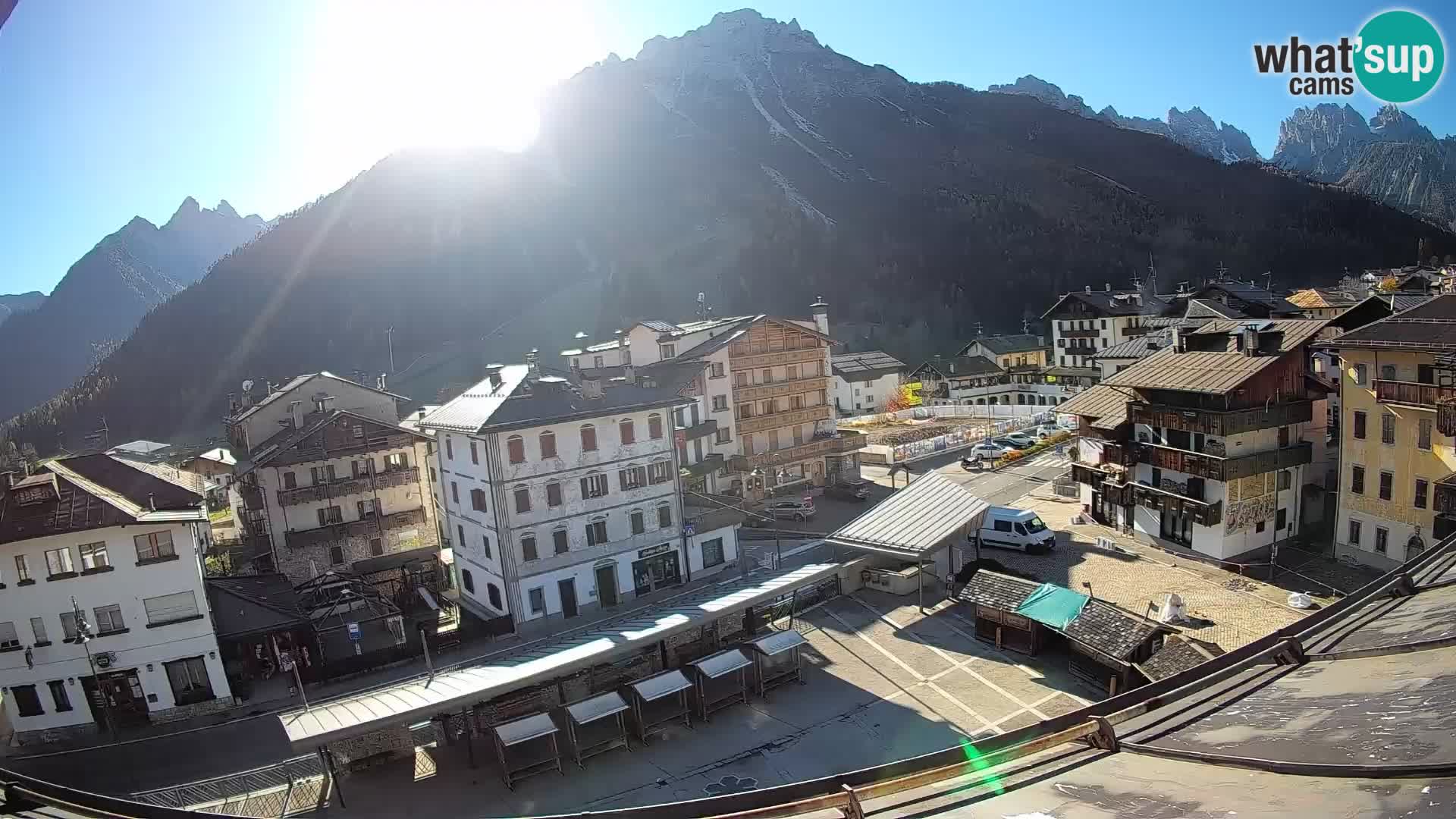 Piazza centrale di Forni di Sopra