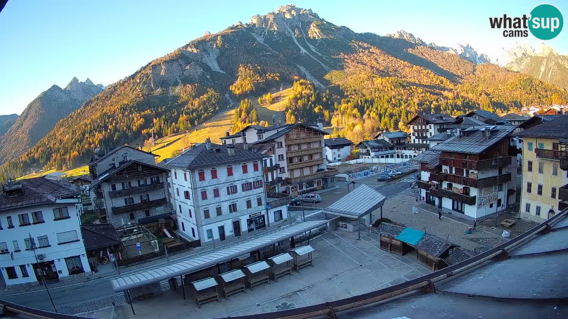 Hauptplatz von Forni di Sopra